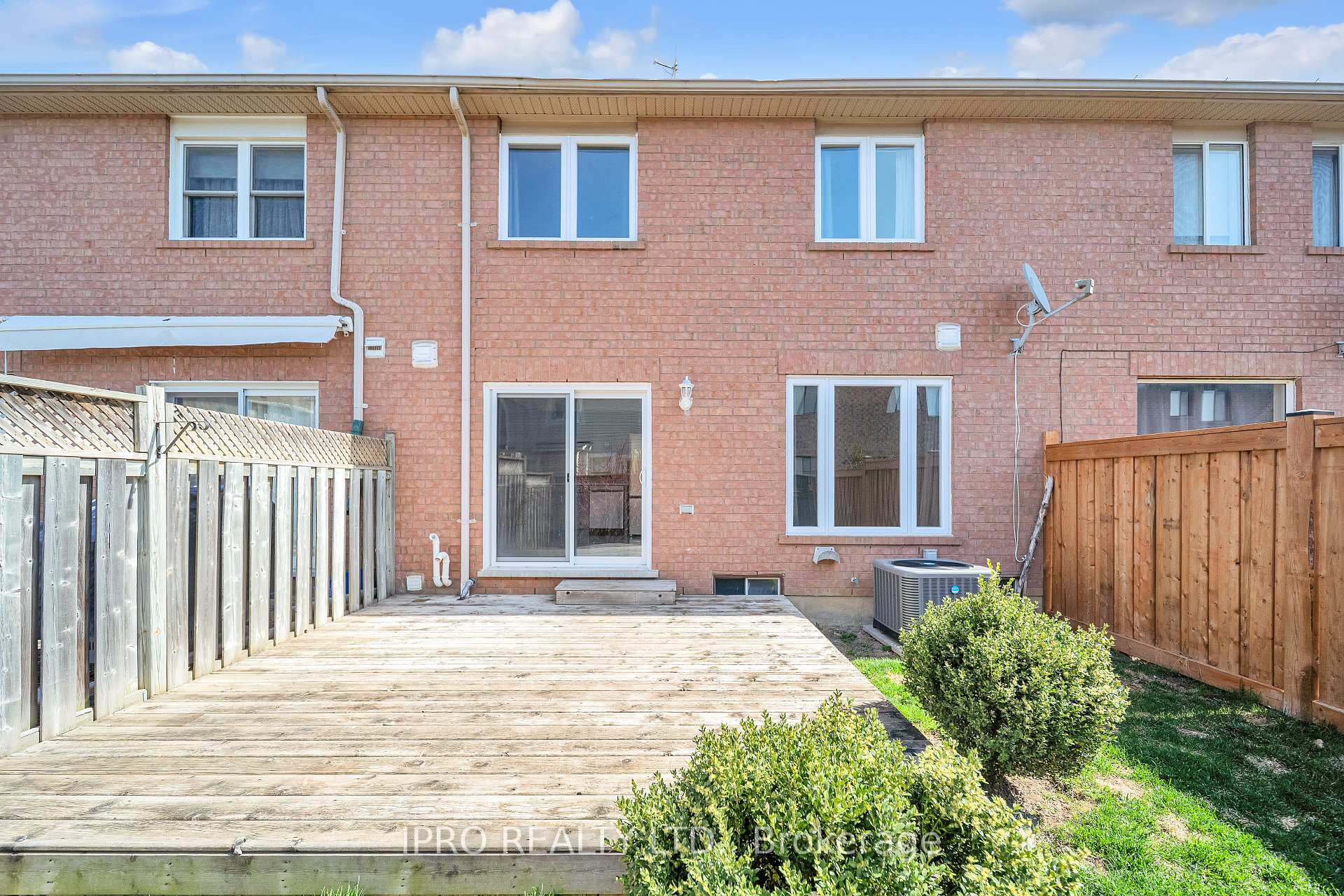 Photo 35 of 388 Baverstock Crescent, Milton, Clarke — HOMEH