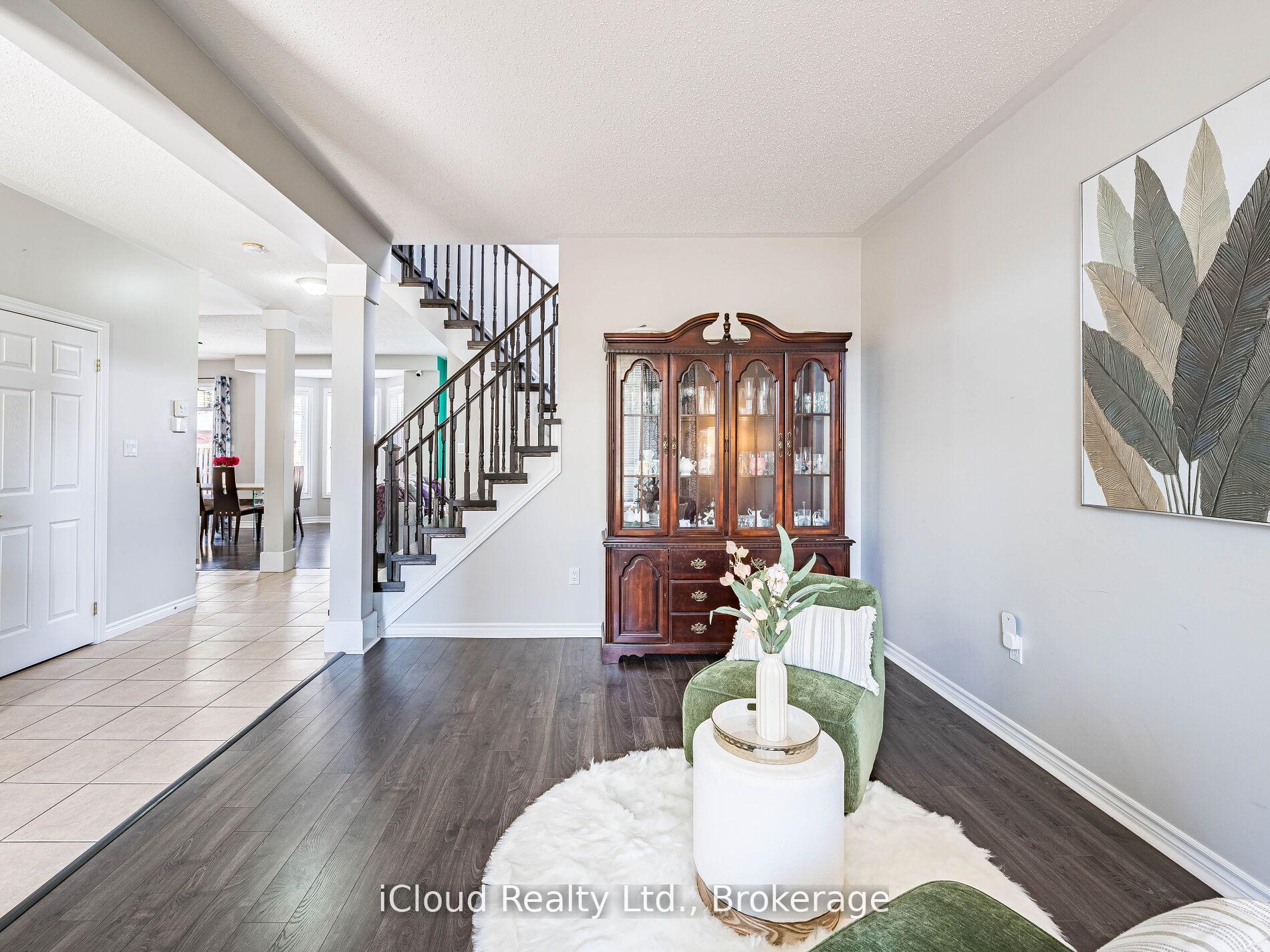 Photo 9 of 634 Oxbow Crescent, Oshawa, Eastdale — HOMEH