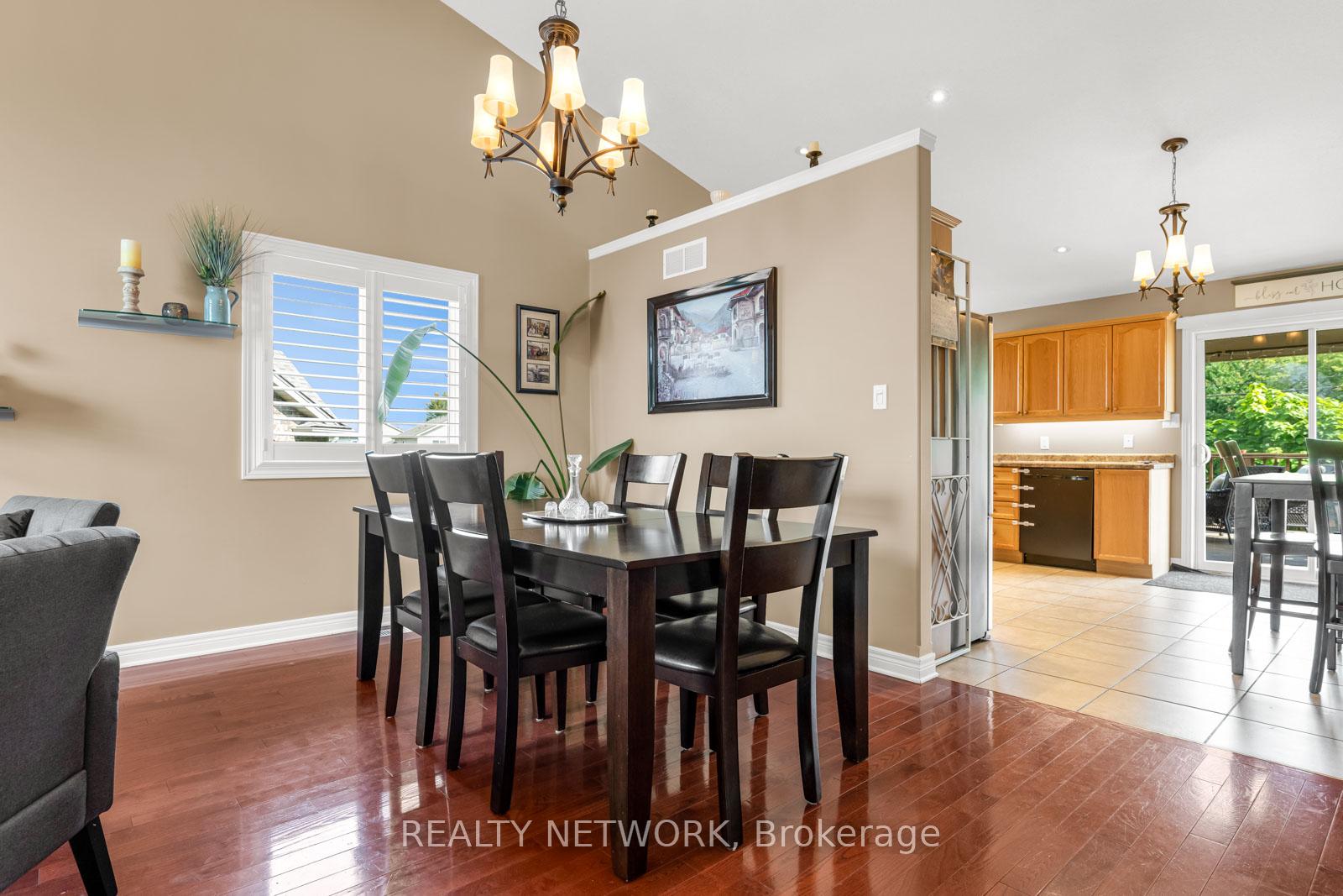 Photo 9 of 8301 Mullen Court, Niagara Falls, Ascot — HOMEH