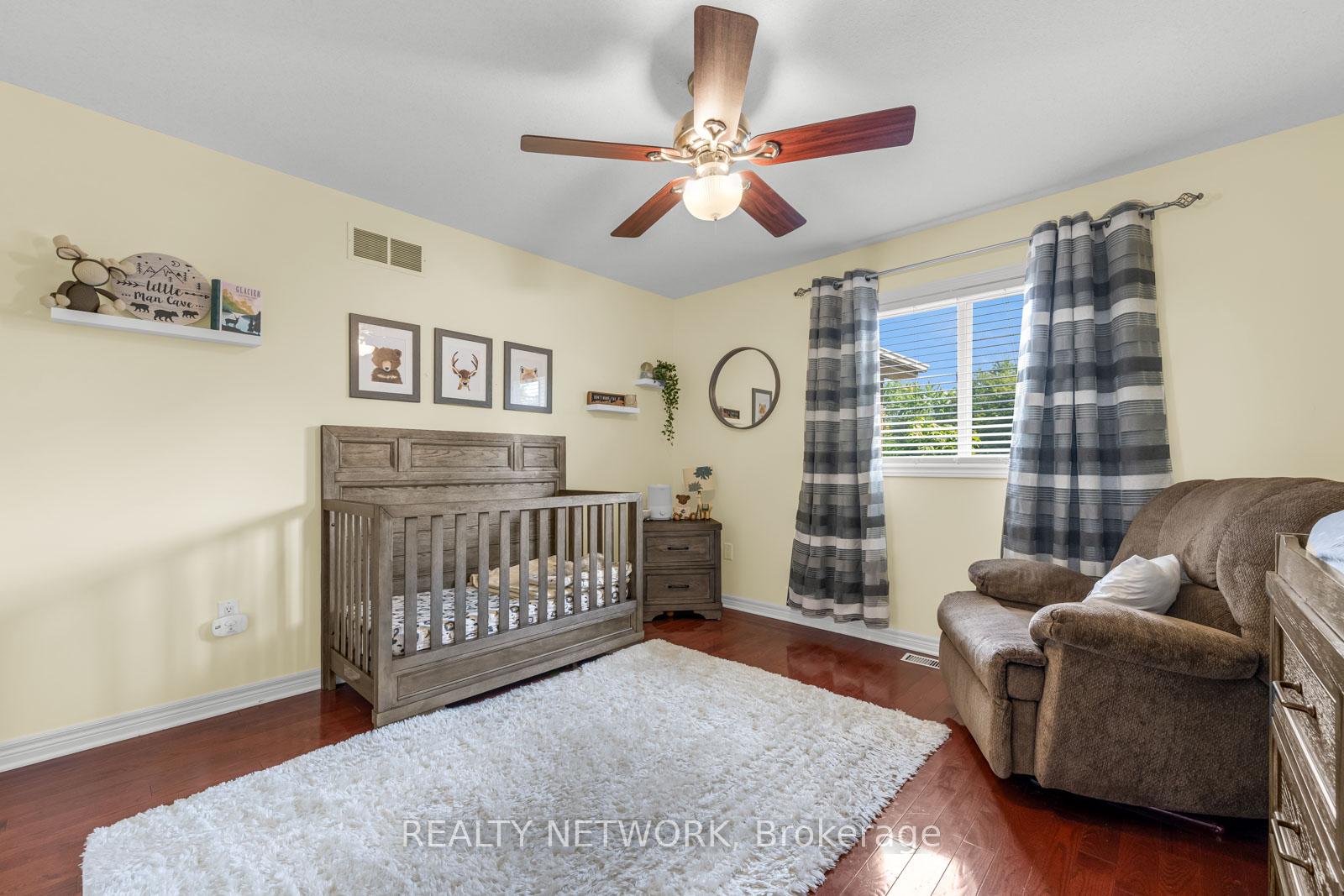 Photo 14 of 8301 Mullen Court, Niagara Falls, Ascot — HOMEH