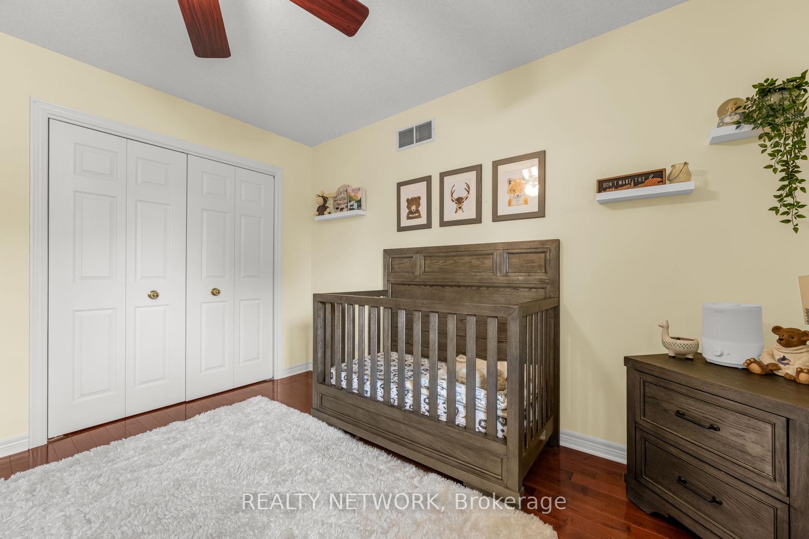 Photo 15 of 8301 Mullen Court, Niagara Falls, Ascot — HOMEH