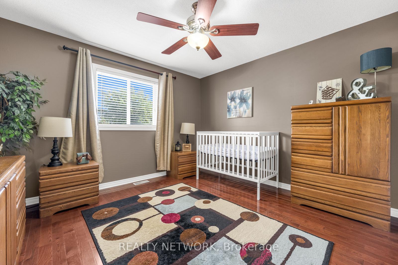 Photo 16 of 8301 Mullen Court, Niagara Falls, Ascot — HOMEH