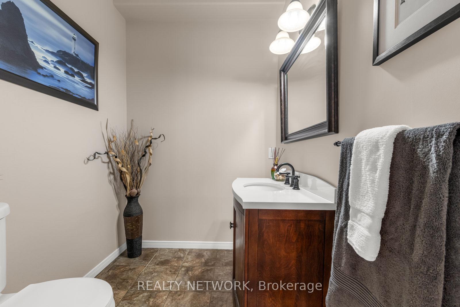 Photo 30 of 8301 Mullen Court, Niagara Falls, Ascot — HOMEH