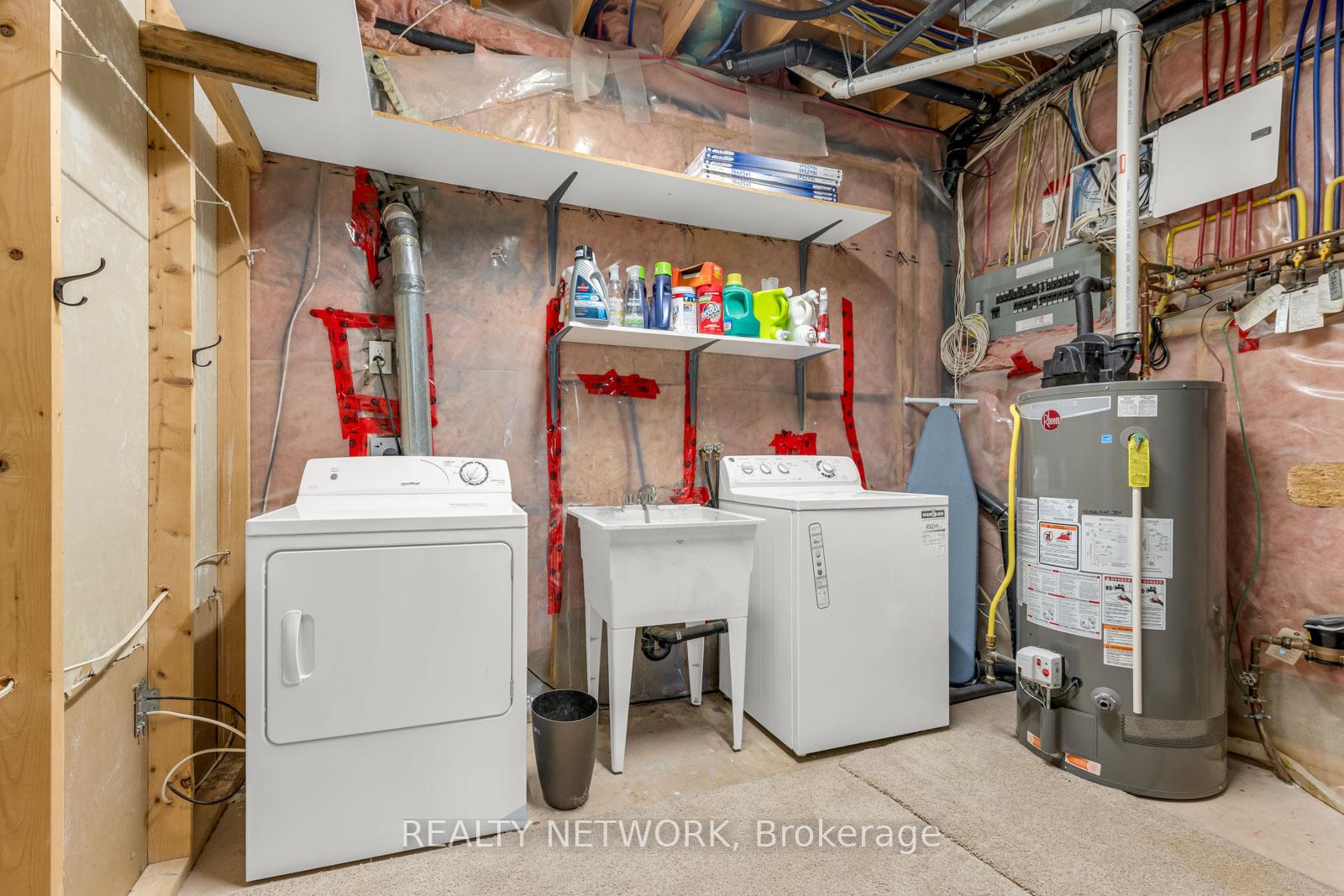 Photo 31 of 8301 Mullen Court, Niagara Falls, Ascot — HOMEH