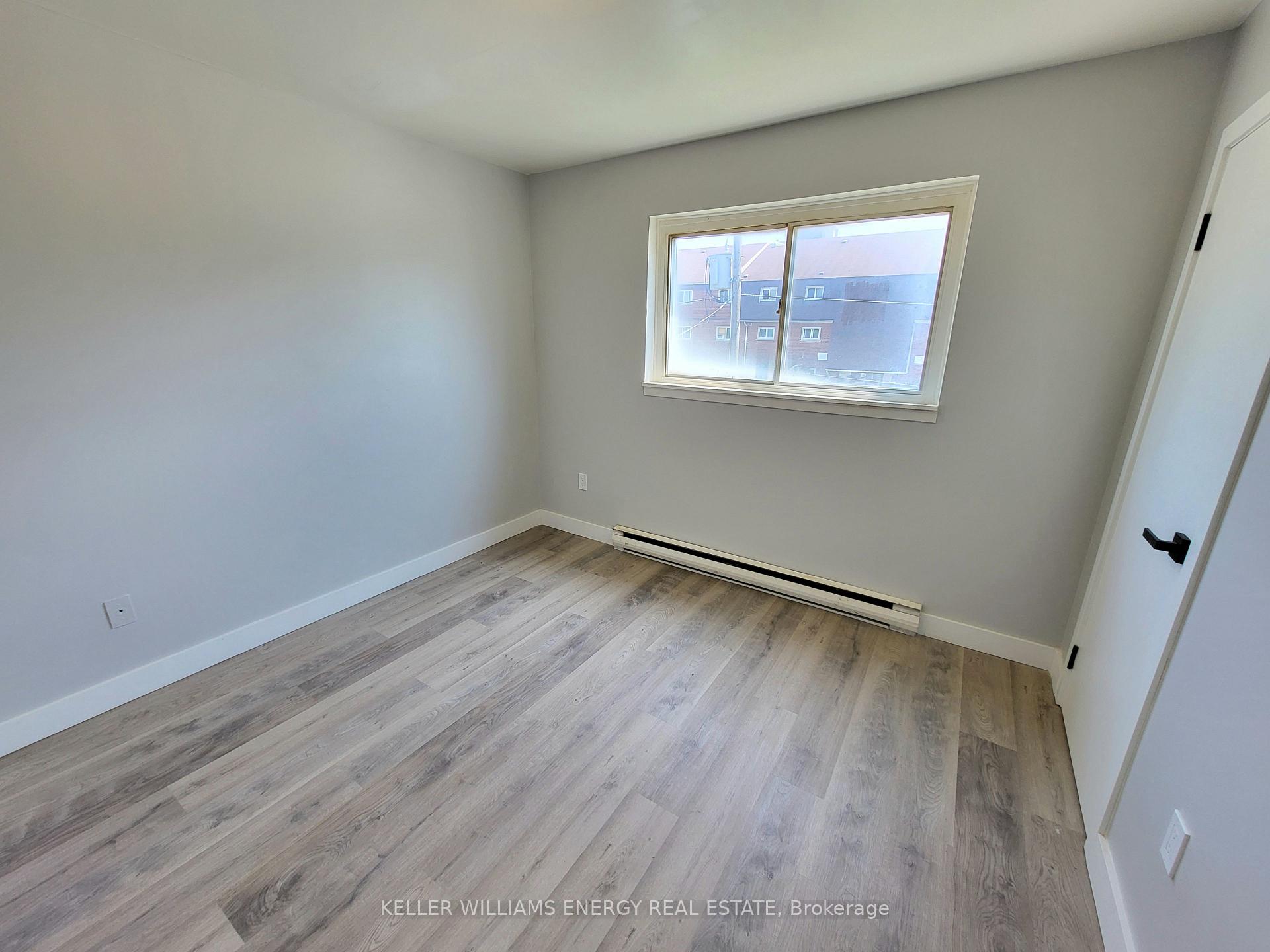 Photo 7 of Unit 9, 290 Anderson Avenue, Oshawa, McLaughlin — HOMEH