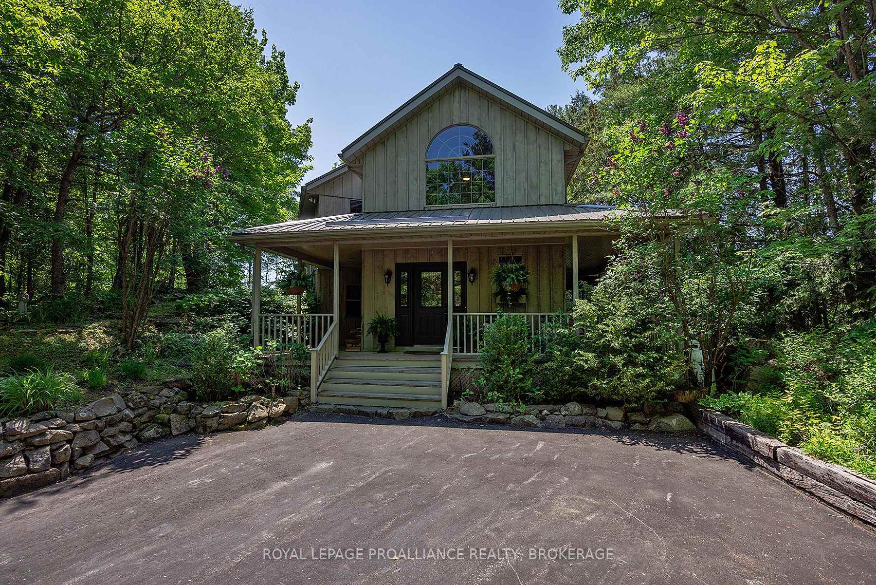 Photo 3 of 4188 Mangan Boulevard, Kingston, City North of 401 — HOMEH
