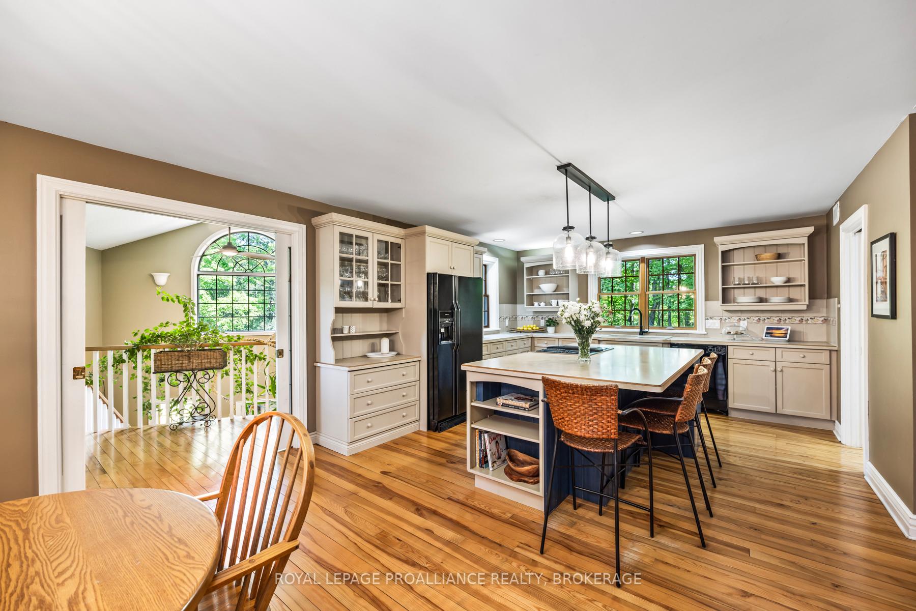Photo 18 of 4188 Mangan Boulevard, Kingston, City North of 401 — HOMEH