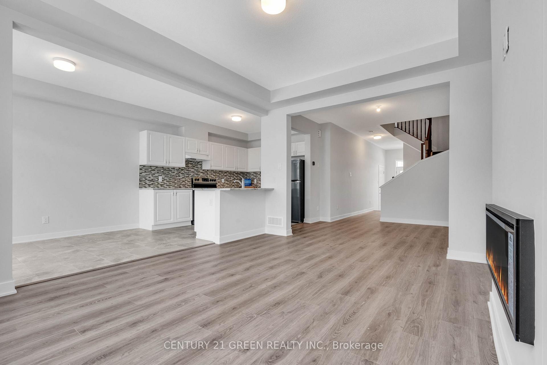 Photo 9 of 2148 Winsome Terrace, Ottawa, Fallingbrook/Gardenway South — HOMEH