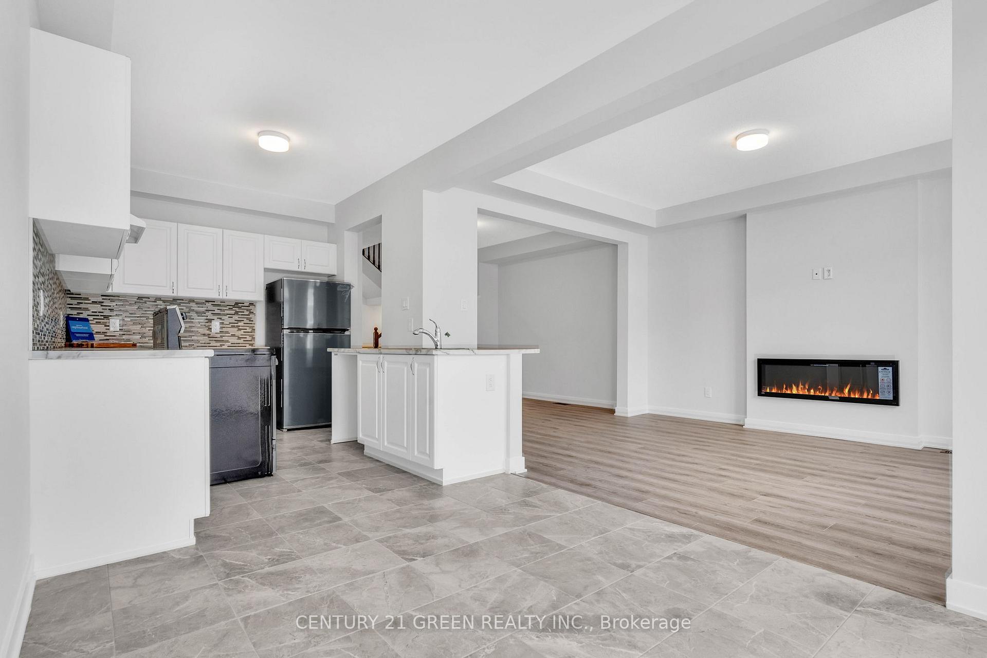 Photo 12 of 2148 Winsome Terrace, Ottawa, Fallingbrook/Gardenway South — HOMEH