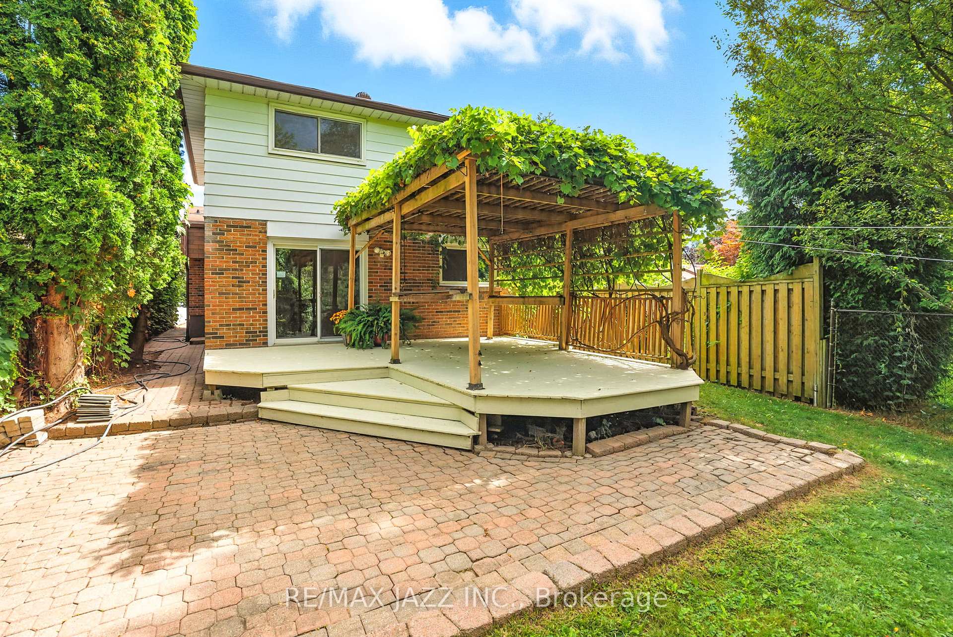 Photo 7 of 230 Lorindale Drive, Oshawa, Donevan — HOMEH