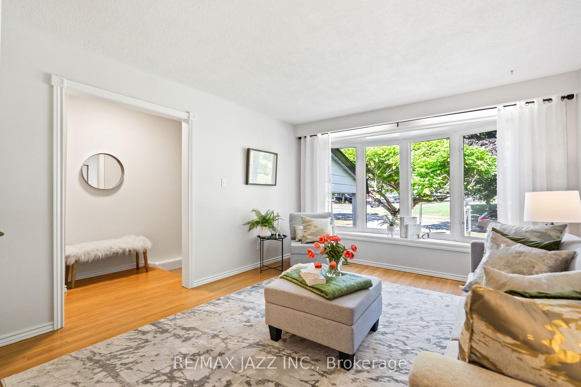 Photo 11 of 230 Lorindale Drive, Oshawa, Donevan — HOMEH