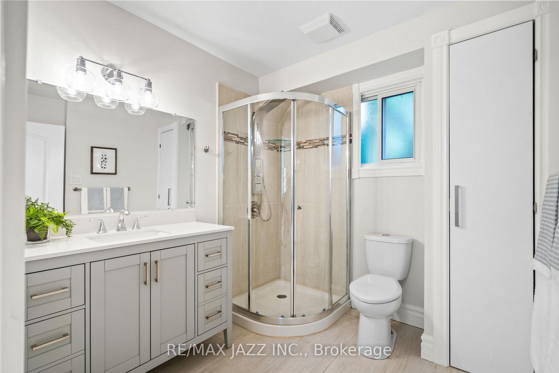 Photo 30 of 230 Lorindale Drive, Oshawa, Donevan — HOMEH