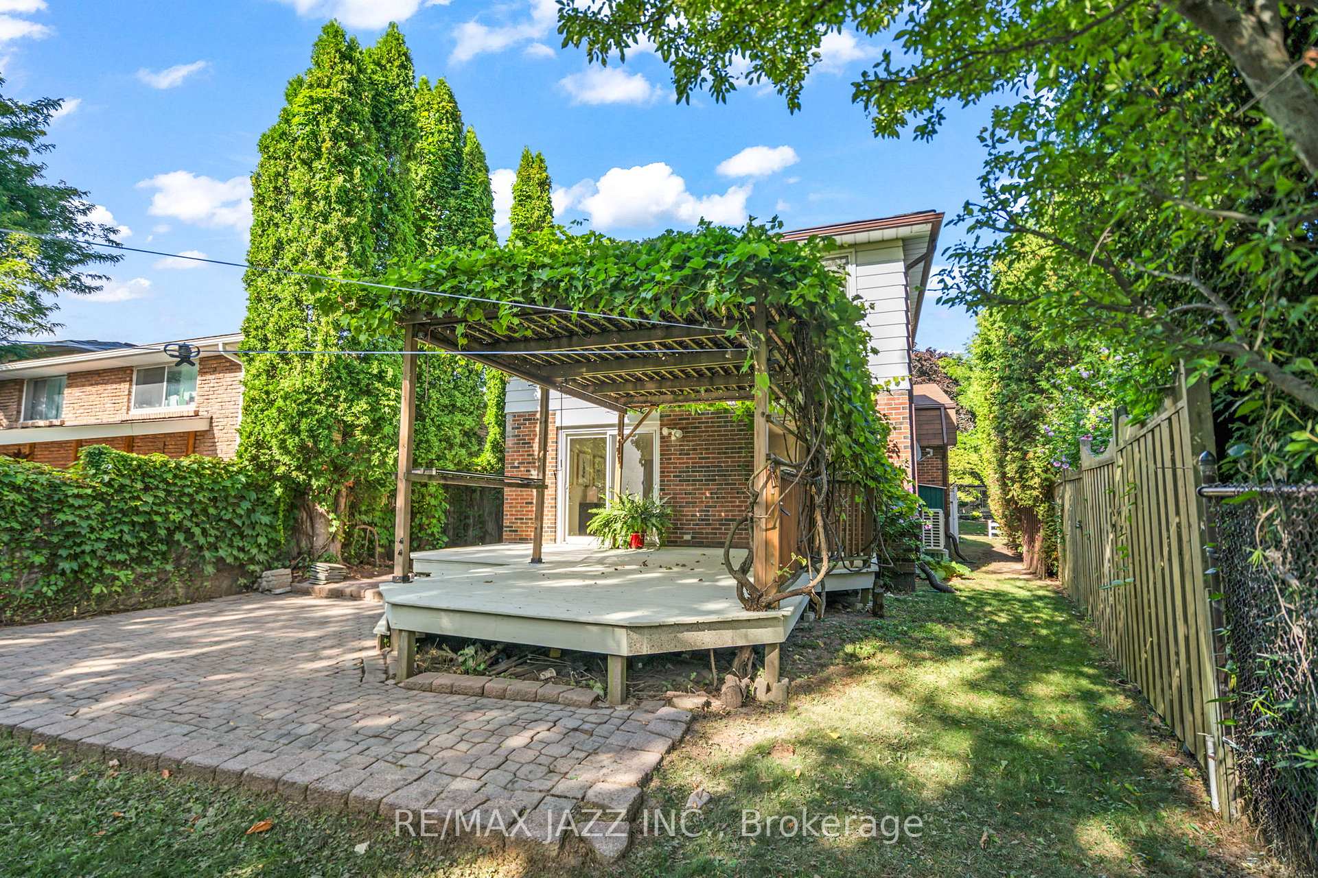 Photo 47 of 230 Lorindale Drive, Oshawa, Donevan — HOMEH
