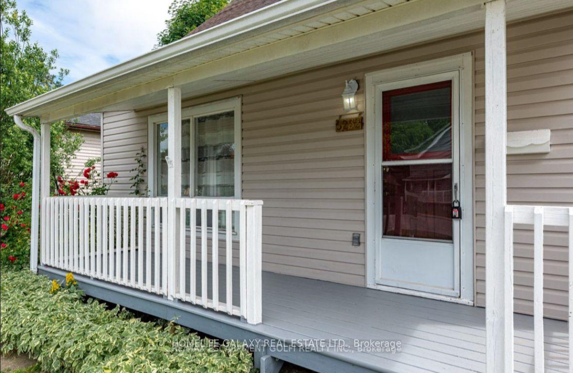 Photo 3 of 5232 Stamford Street, Niagara Falls, Cherrywood — HOMEH