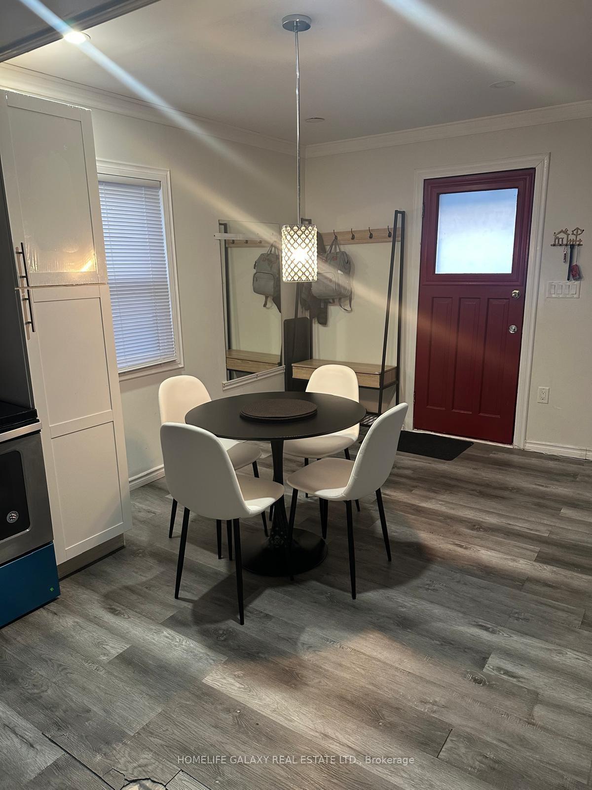 Photo 4 of 5232 Stamford Street, Niagara Falls, Cherrywood — HOMEH