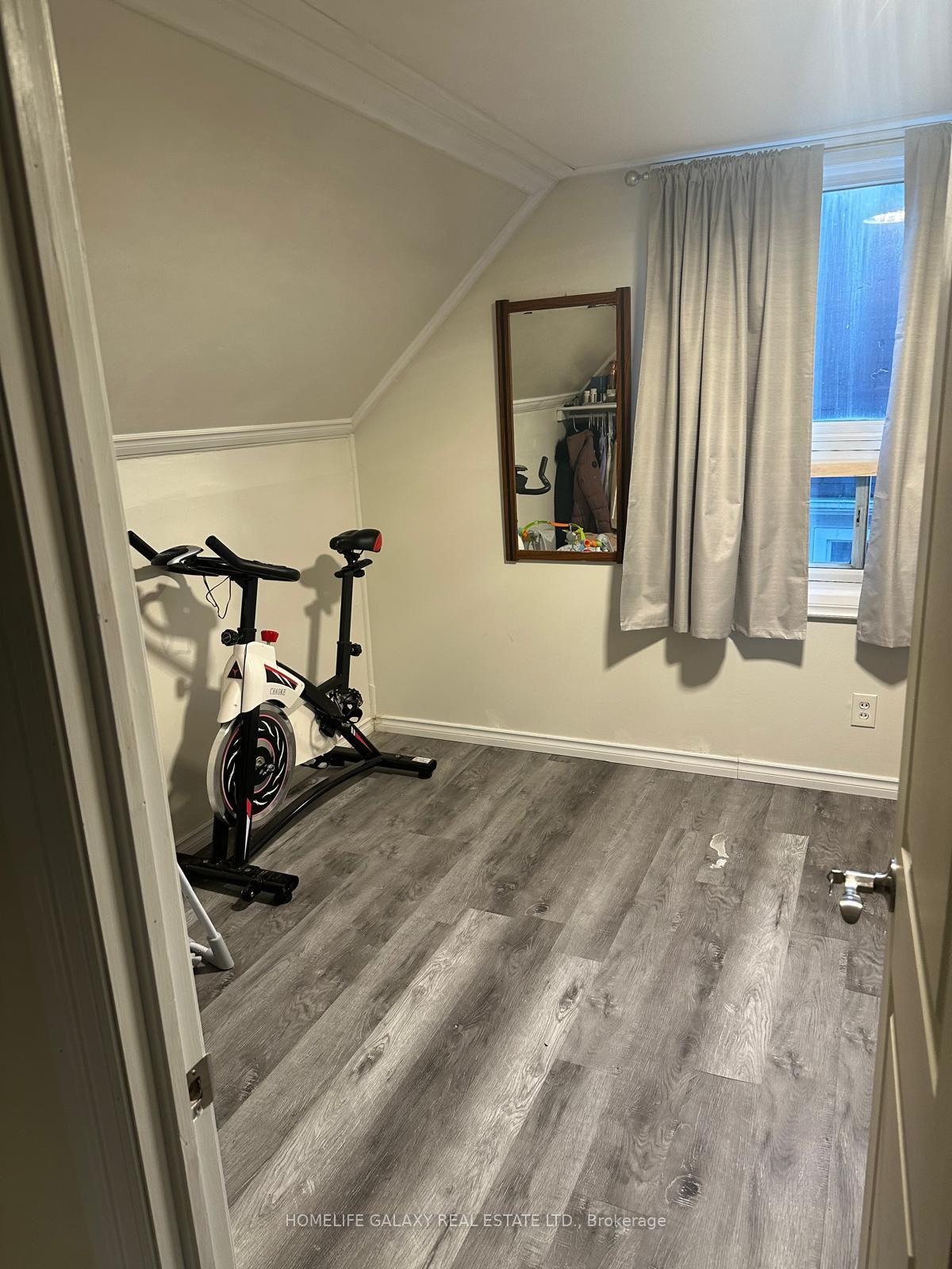 Photo 13 of 5232 Stamford Street, Niagara Falls, Cherrywood — HOMEH