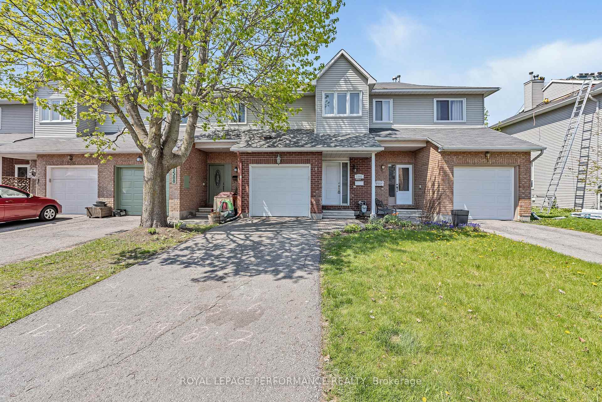 Photo 1 of 1590 Briarfield Crescent, Ottawa, Fallingbrook/Ridgemount — HOMEH