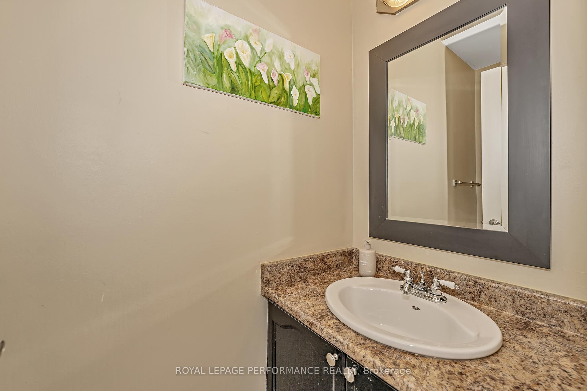 Photo 4 of 1590 Briarfield Crescent, Ottawa, Fallingbrook/Ridgemount — HOMEH