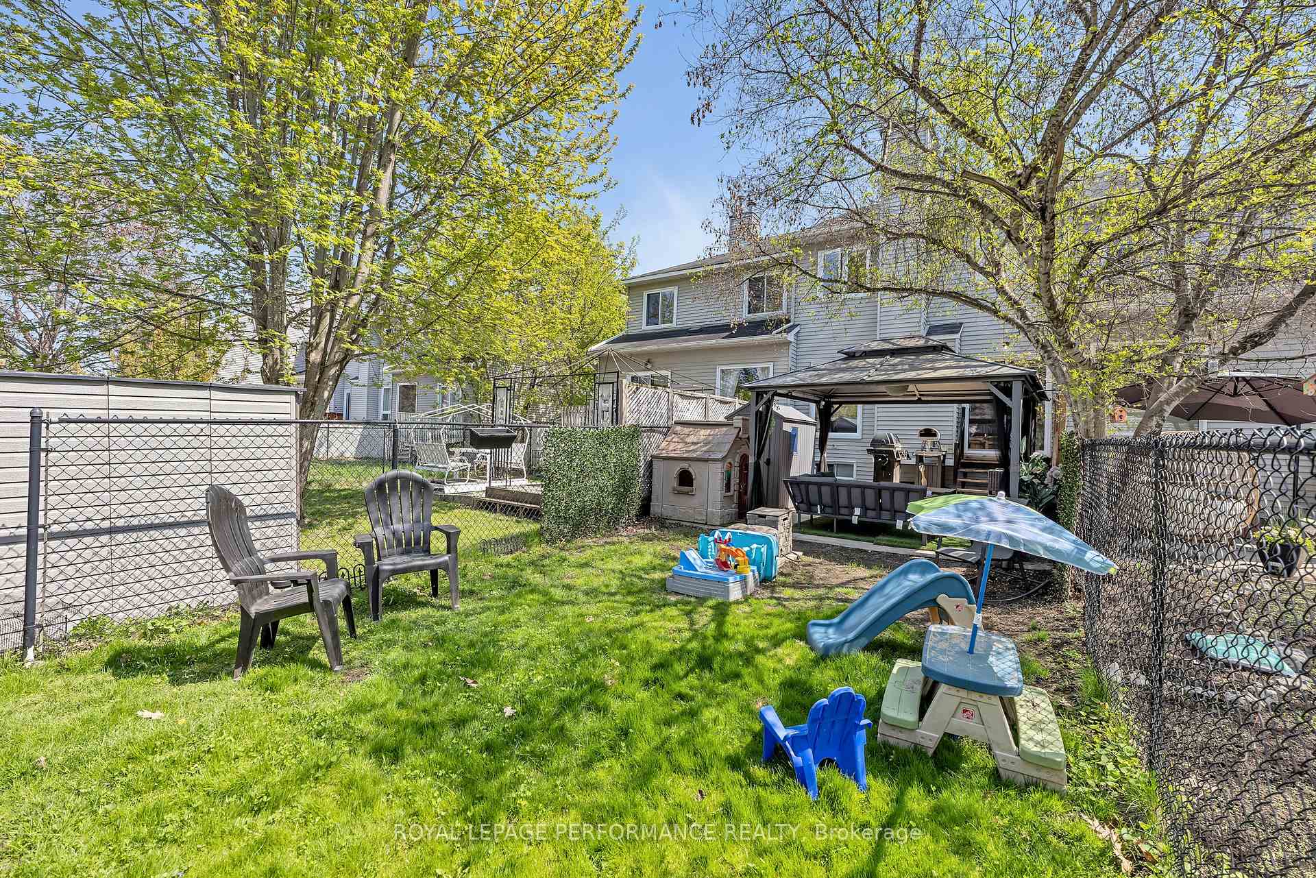 Photo 37 of 1590 Briarfield Crescent, Ottawa, Fallingbrook/Ridgemount — HOMEH