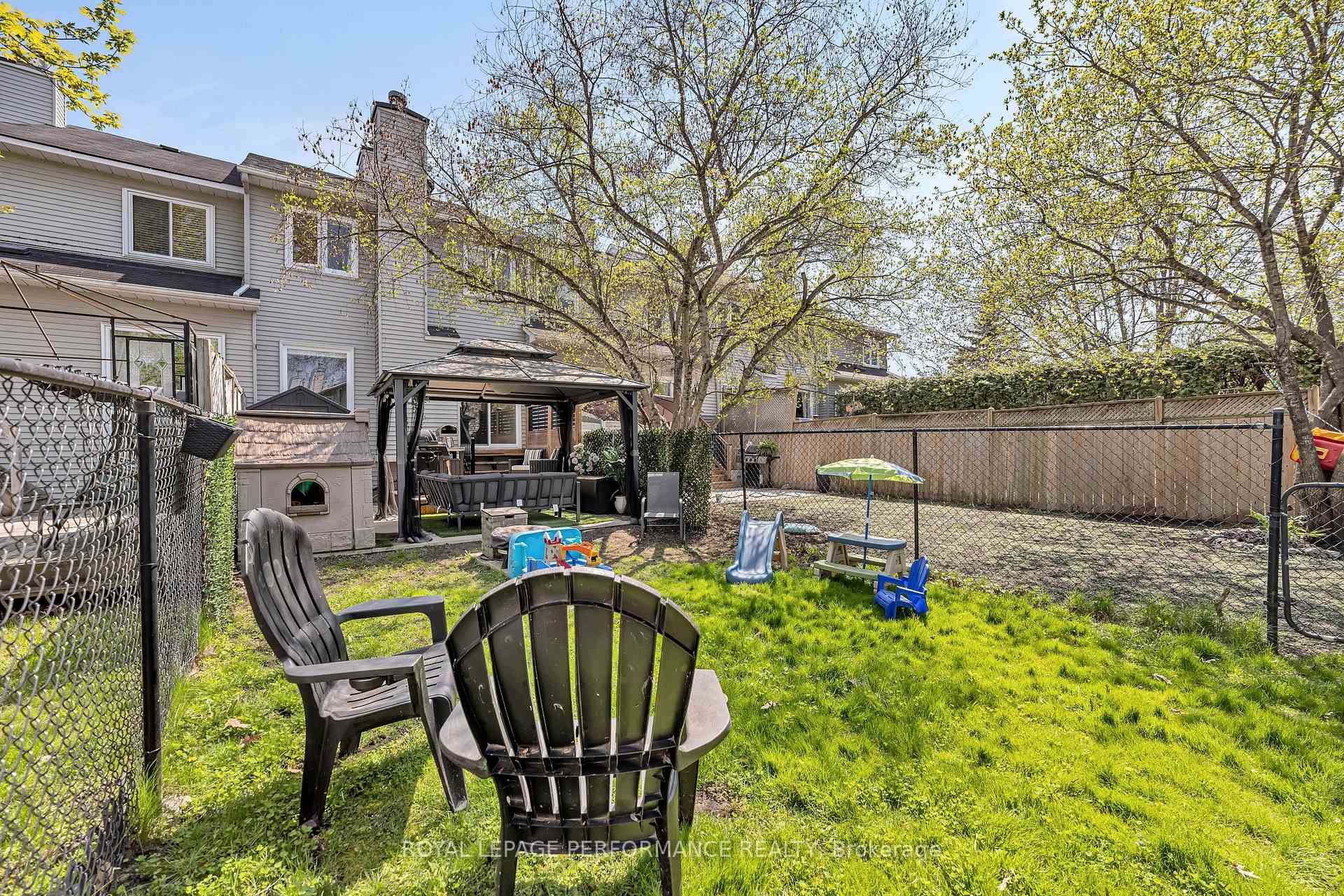 Photo 38 of 1590 Briarfield Crescent, Ottawa, Fallingbrook/Ridgemount — HOMEH