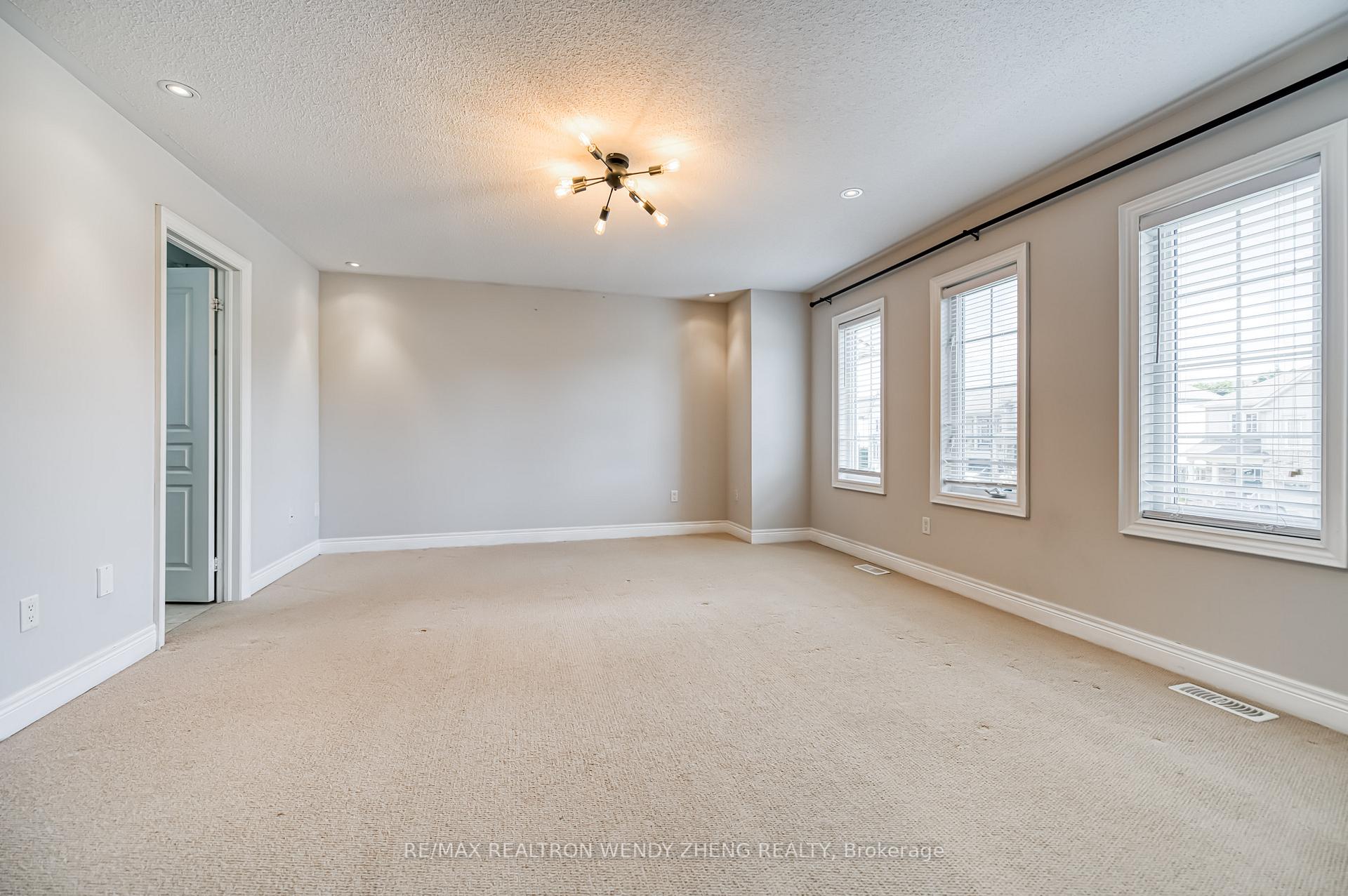 Photo 10 of 566 Fleetwood Drive, Oshawa, Eastdale — HOMEH