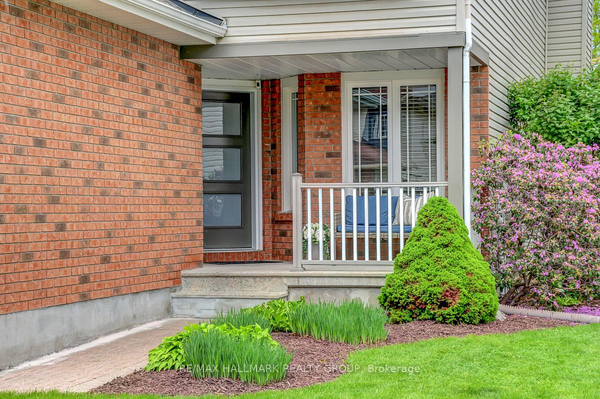 Photo 2 of 766 Beauregard Crescent, Ottawa, Fallingbrook/Ridgemount — HOMEH