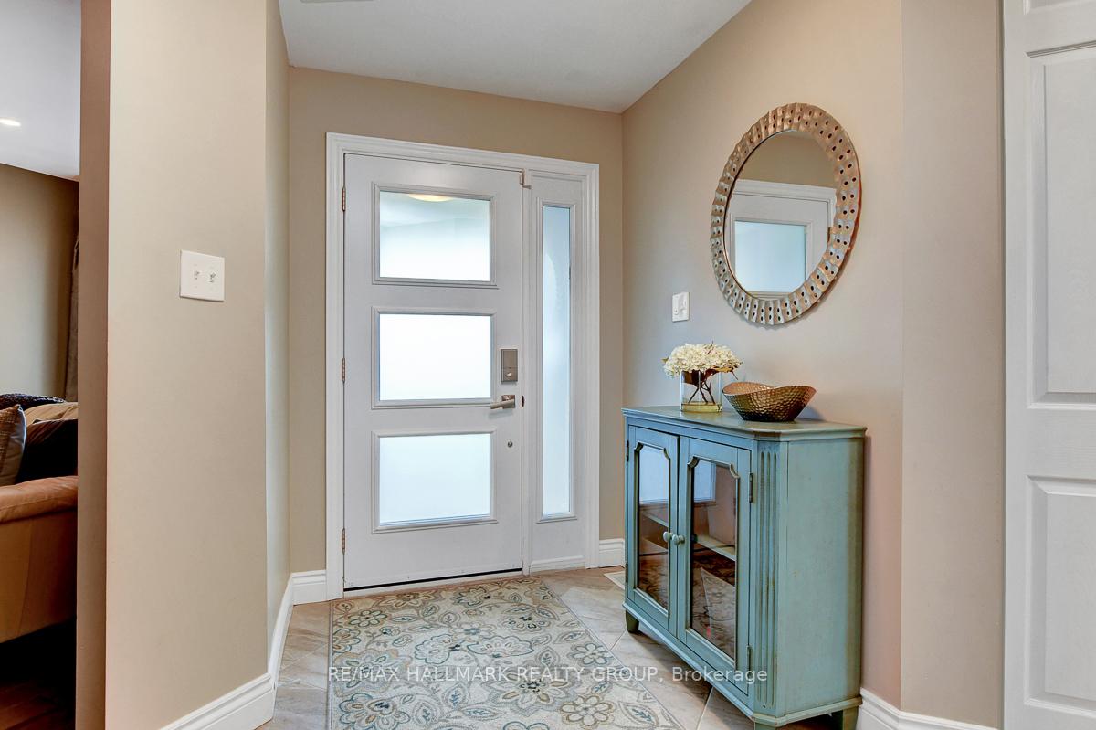 Photo 3 of 766 Beauregard Crescent, Ottawa, Fallingbrook/Ridgemount — HOMEH
