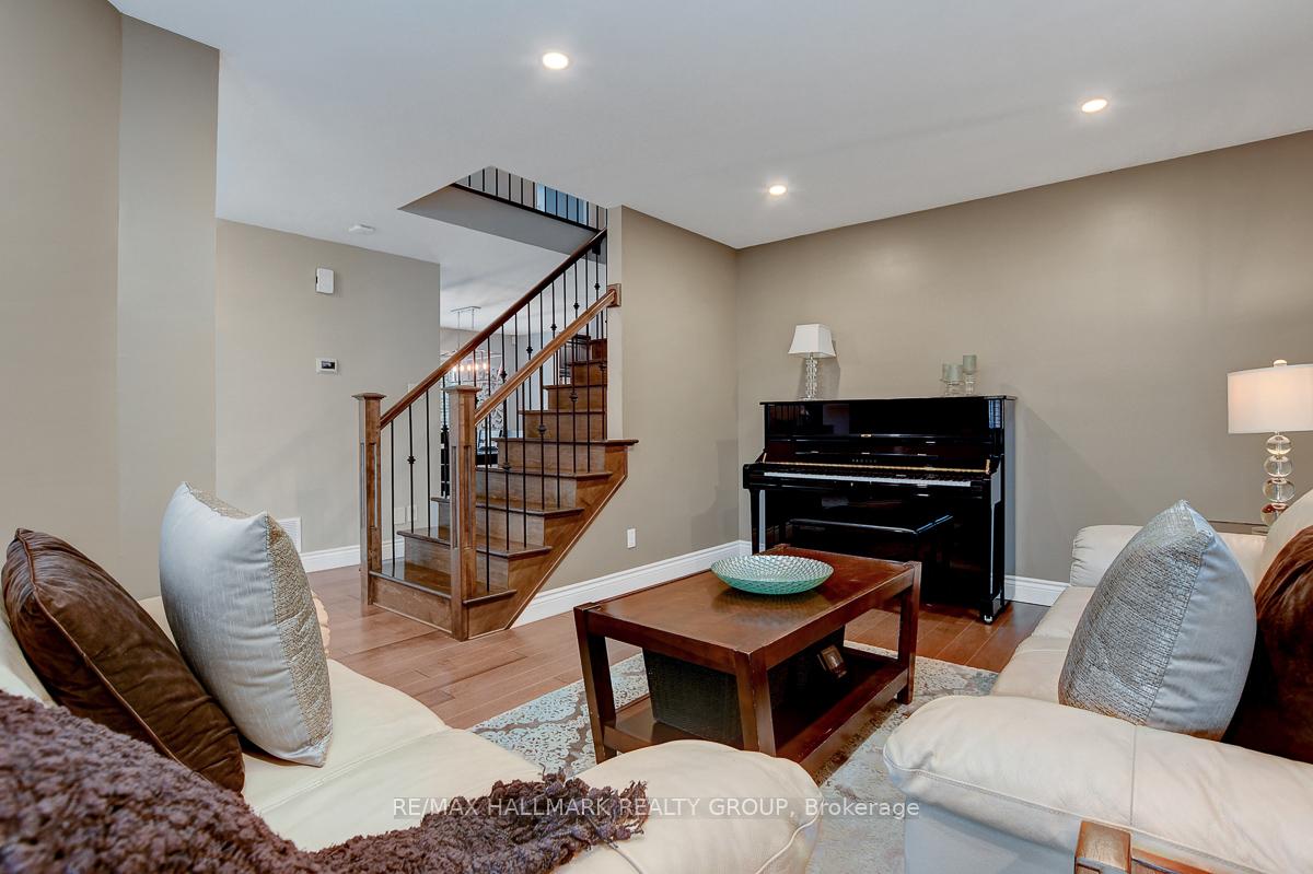 Photo 5 of 766 Beauregard Crescent, Ottawa, Fallingbrook/Ridgemount — HOMEH