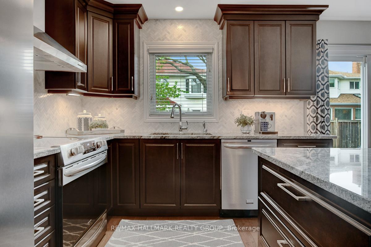 Photo 13 of 766 Beauregard Crescent, Ottawa, Fallingbrook/Ridgemount — HOMEH
