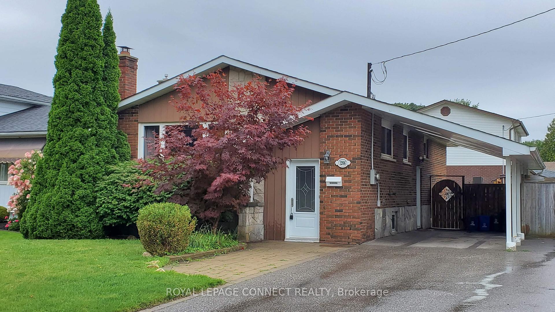 Front of 1206 Wakefield Crescent