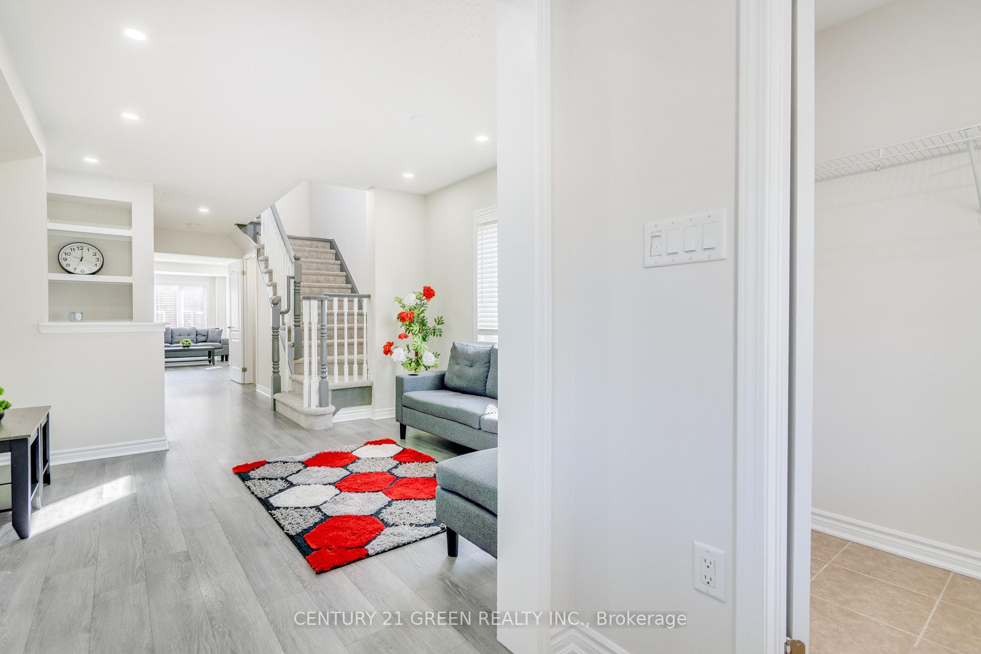 Photo 3 of 34 Dredge Court, Milton, Willmott — HOMEH
