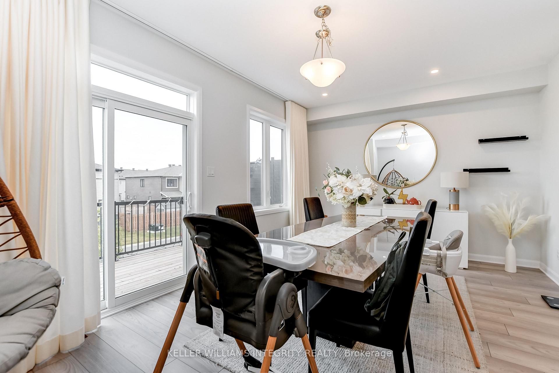 Photo 9 of 31 Lakepointe Drive, Ottawa, Avalon East — HOMEH