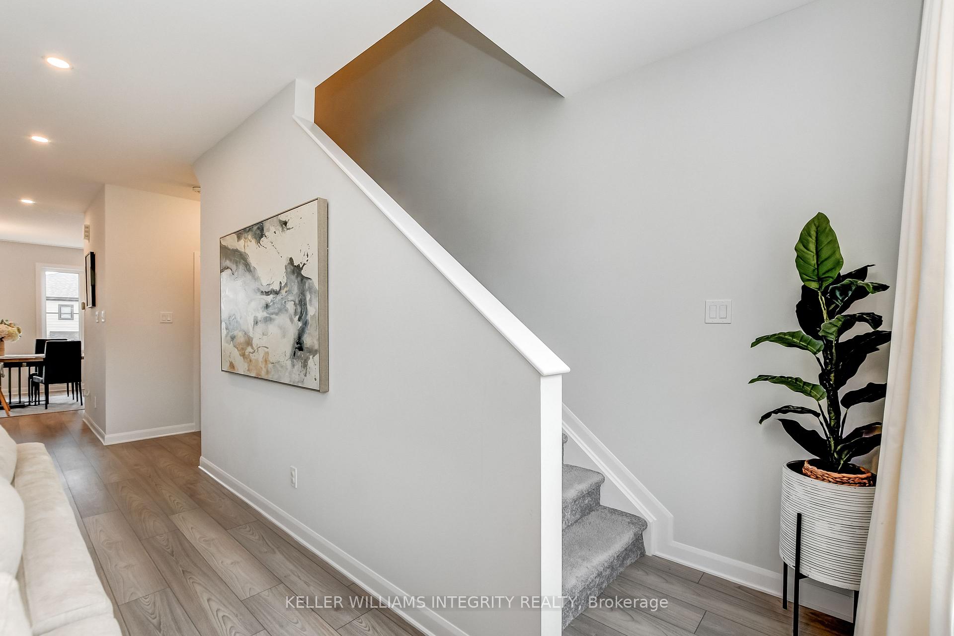 Photo 22 of 31 Lakepointe Drive, Ottawa, Avalon East — HOMEH
