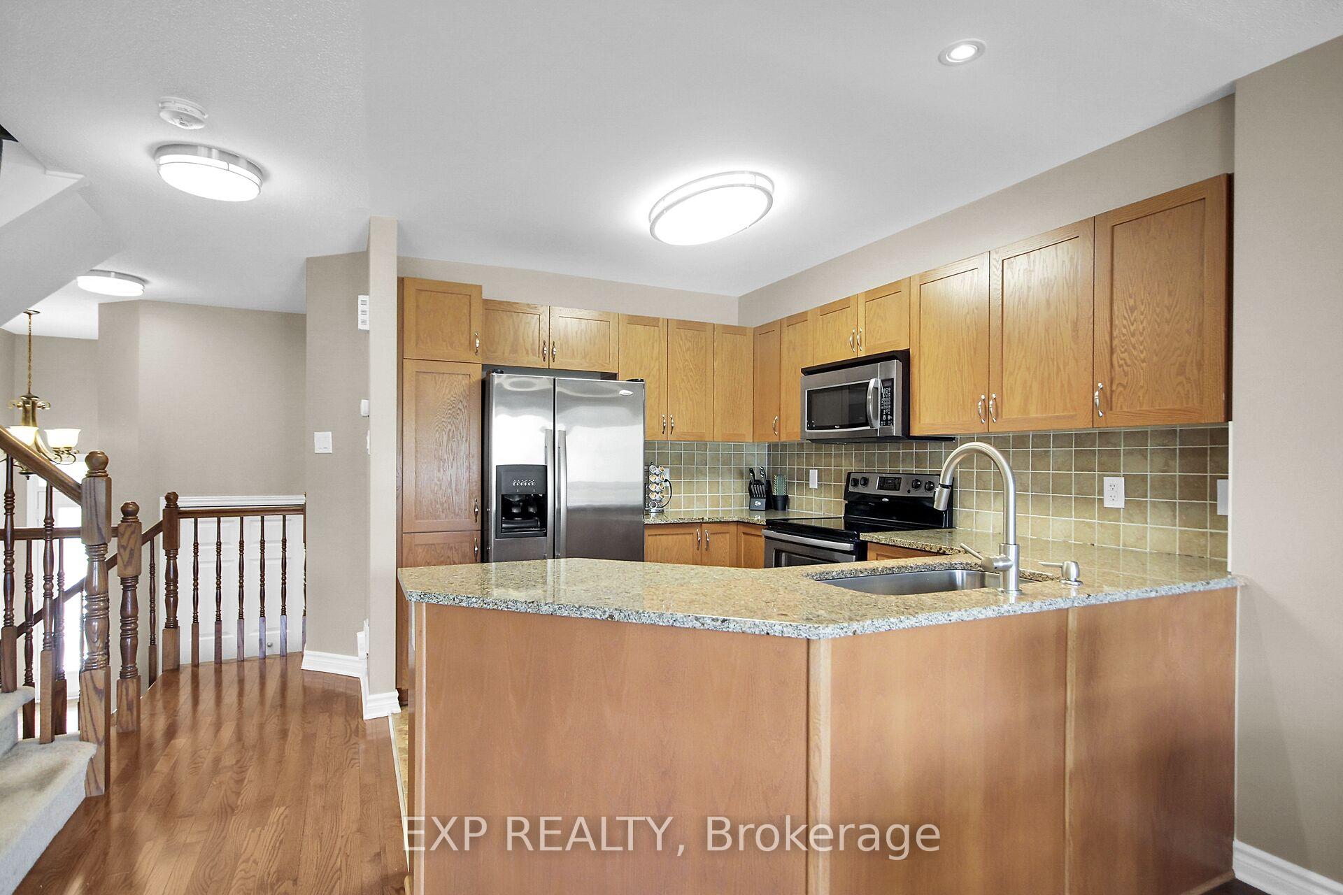 Photo 10 of 164 Parkrose Private, Ottawa, Chatelaine Village — HOMEH