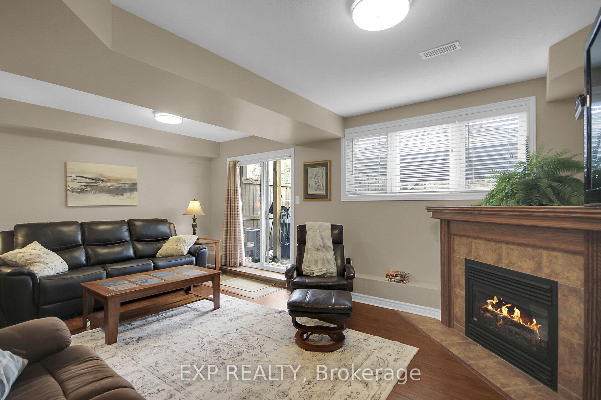 Photo 24 of 164 Parkrose Private, Ottawa, Chatelaine Village — HOMEH