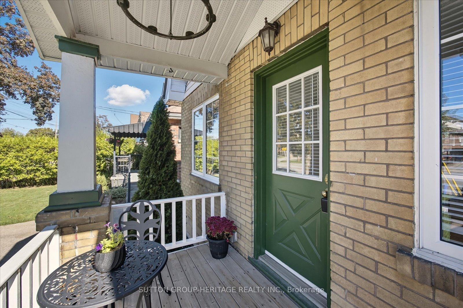 Photo 3 of 179 Oshawa Boulevard N, Oshawa, O'Neill — HOMEH