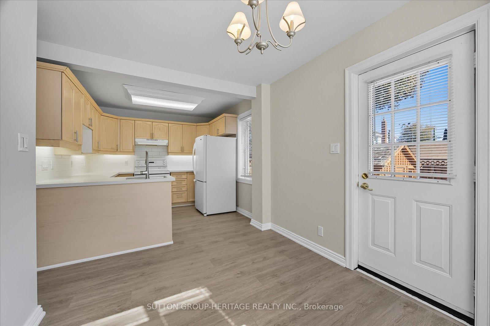 Photo 11 of 179 Oshawa Boulevard N, Oshawa, O'Neill — HOMEH
