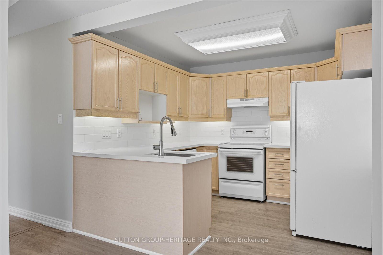 Photo 13 of 179 Oshawa Boulevard N, Oshawa, O'Neill — HOMEH