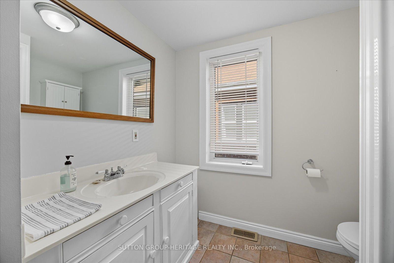 Photo 19 of 179 Oshawa Boulevard N, Oshawa, O'Neill — HOMEH