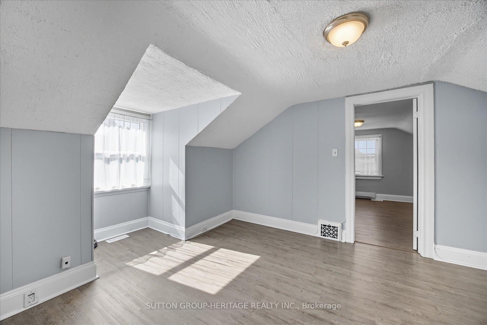 Photo 27 of 179 Oshawa Boulevard N, Oshawa, O'Neill — HOMEH