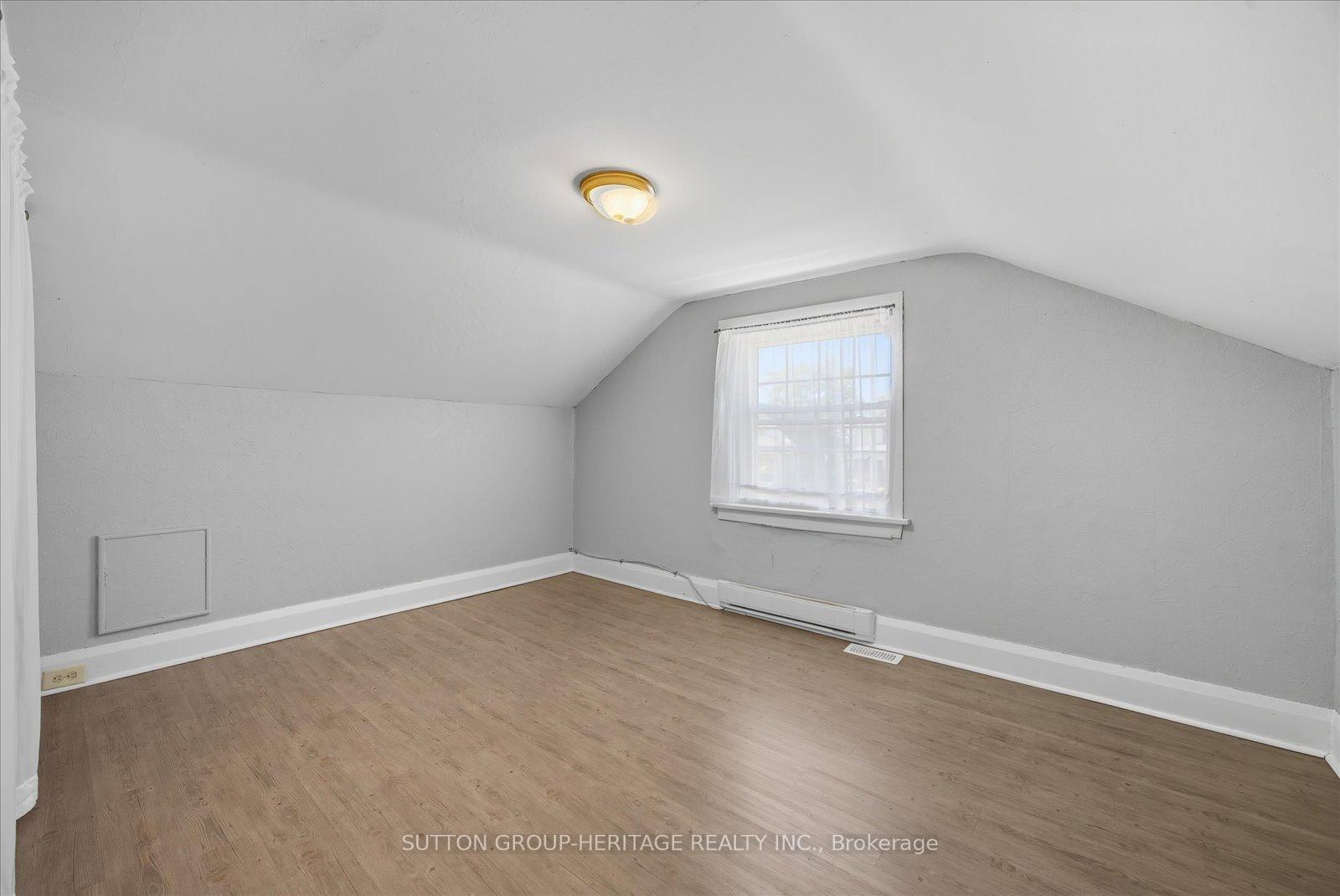 Photo 32 of 179 Oshawa Boulevard N, Oshawa, O'Neill — HOMEH