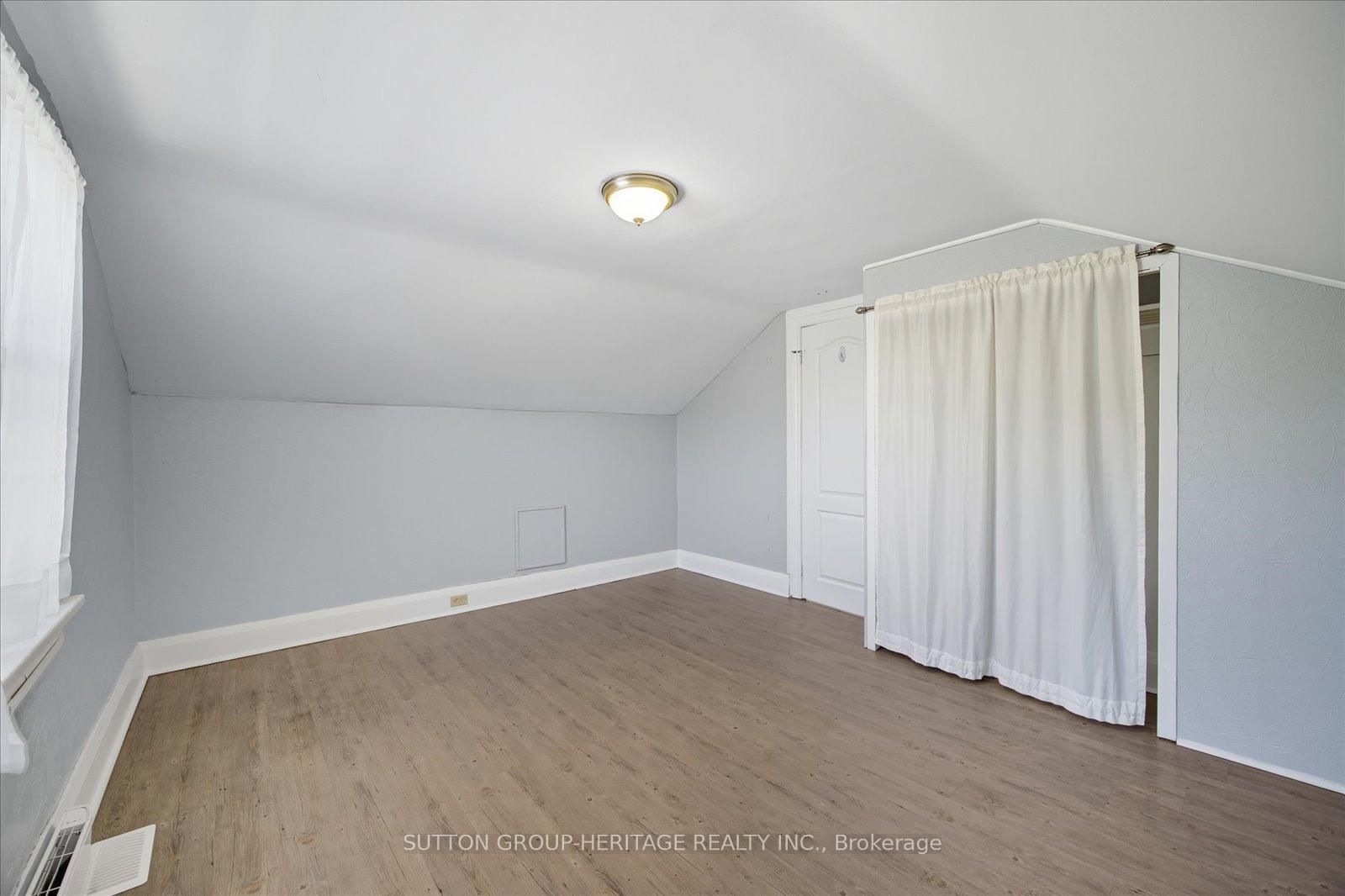 Photo 33 of 179 Oshawa Boulevard N, Oshawa, O'Neill — HOMEH