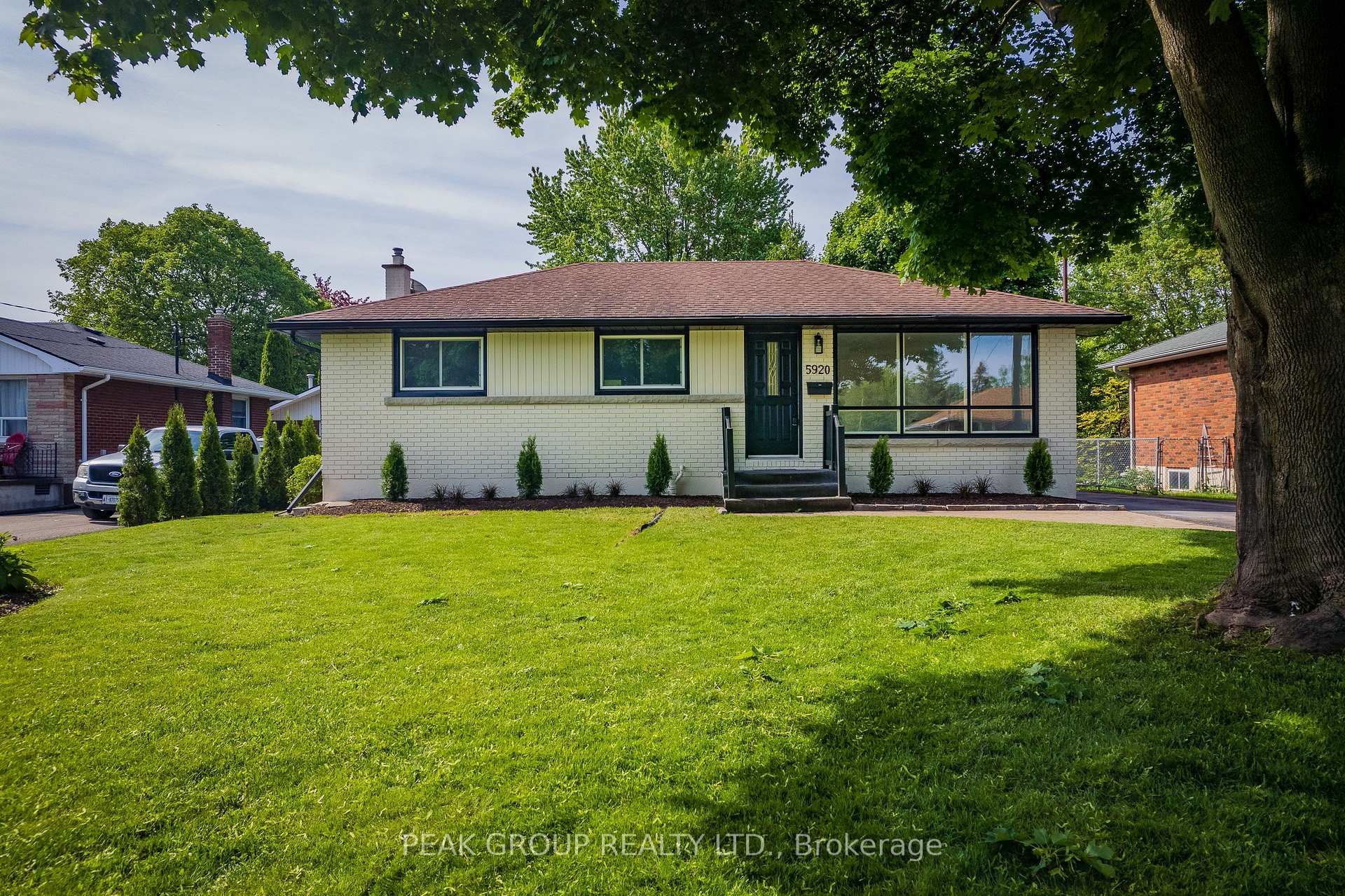 Photo 1 of 5920 Silverwood Crescent, Niagara Falls, Church's Lane — HOMEH