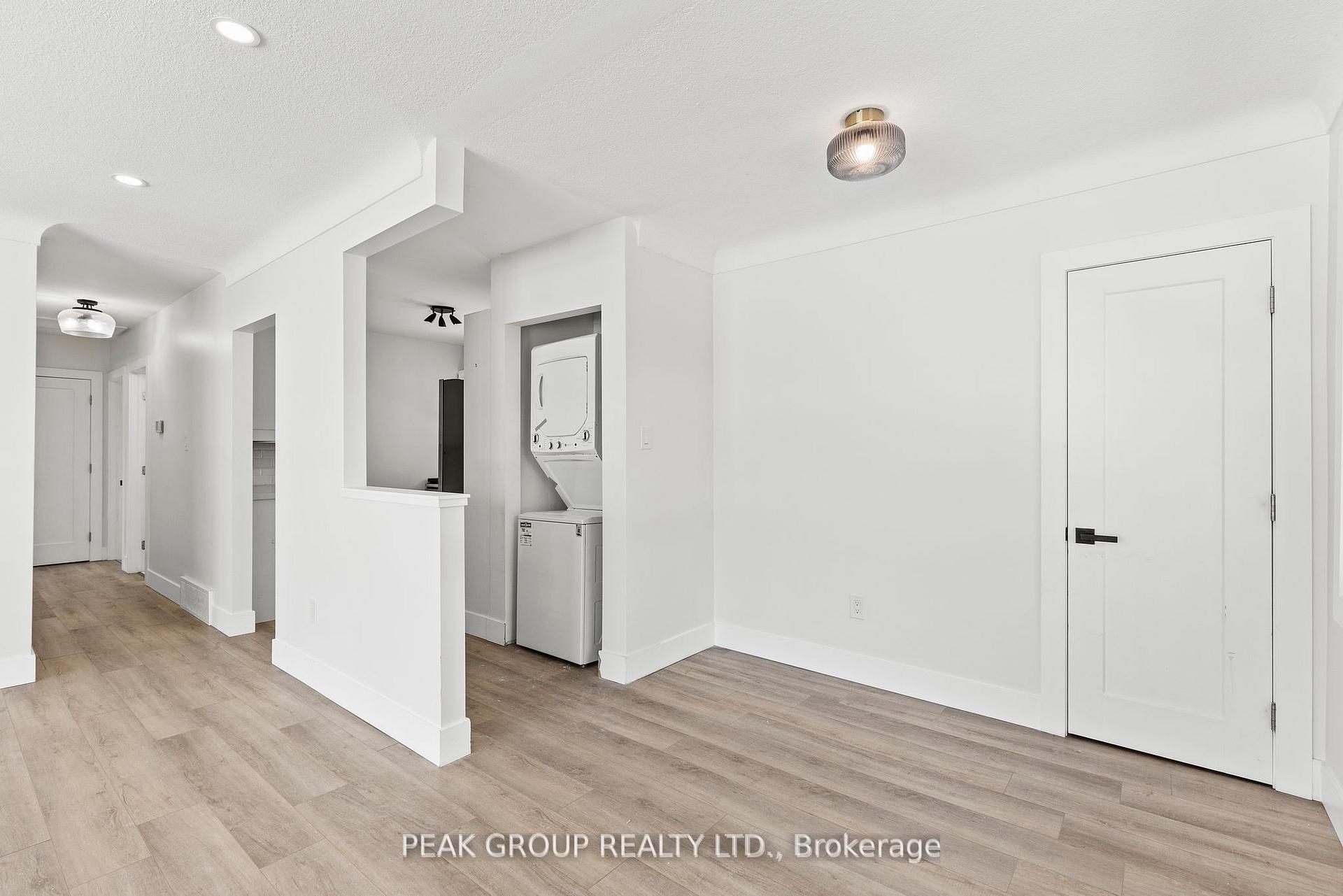 Photo 9 of 5920 Silverwood Crescent, Niagara Falls, Church's Lane — HOMEH