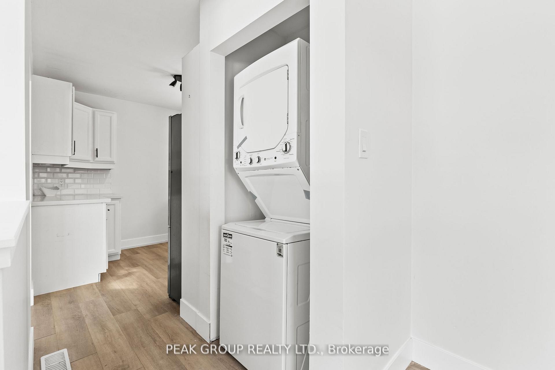 Photo 10 of 5920 Silverwood Crescent, Niagara Falls, Church's Lane — HOMEH