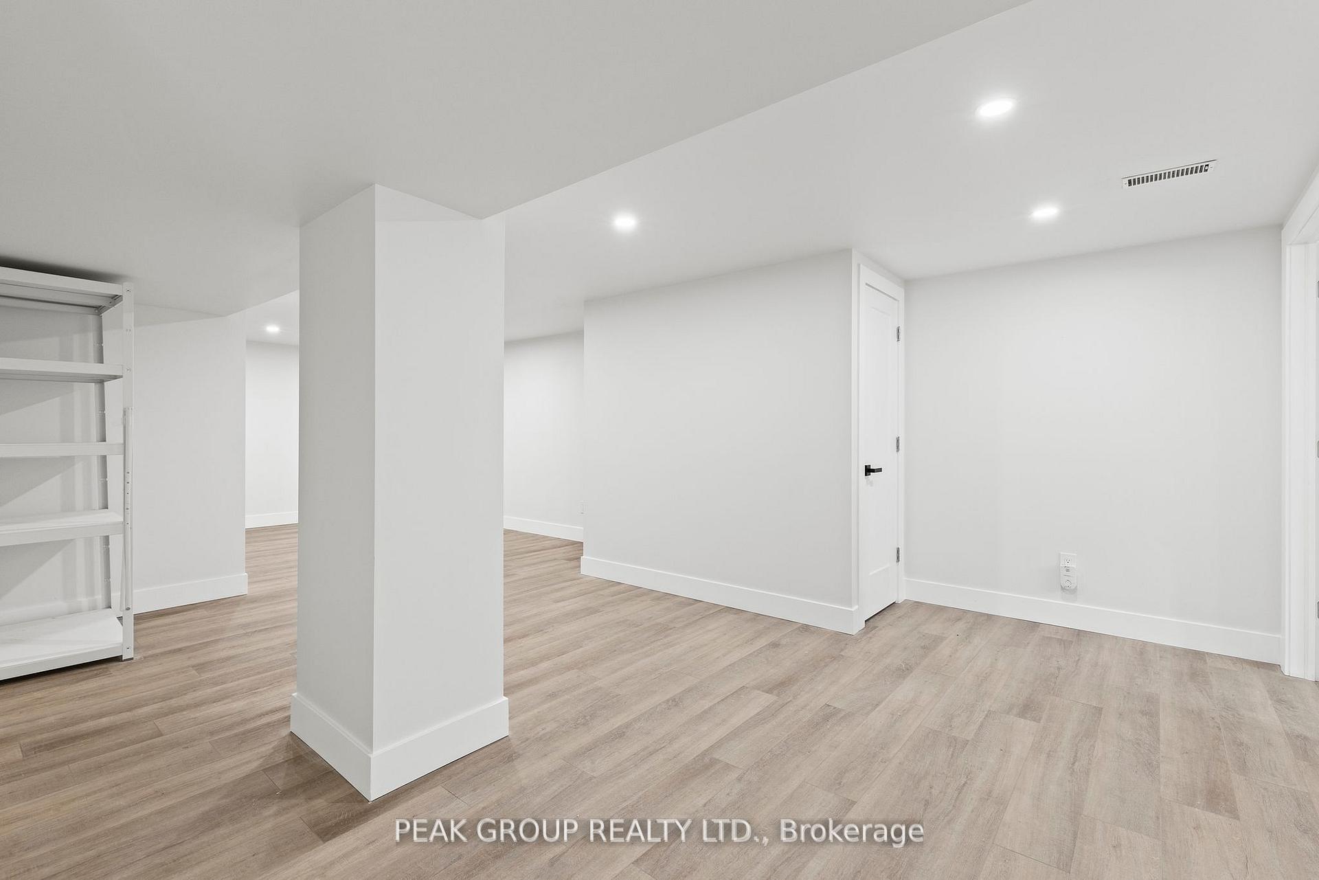 Photo 26 of 5920 Silverwood Crescent, Niagara Falls, Church's Lane — HOMEH