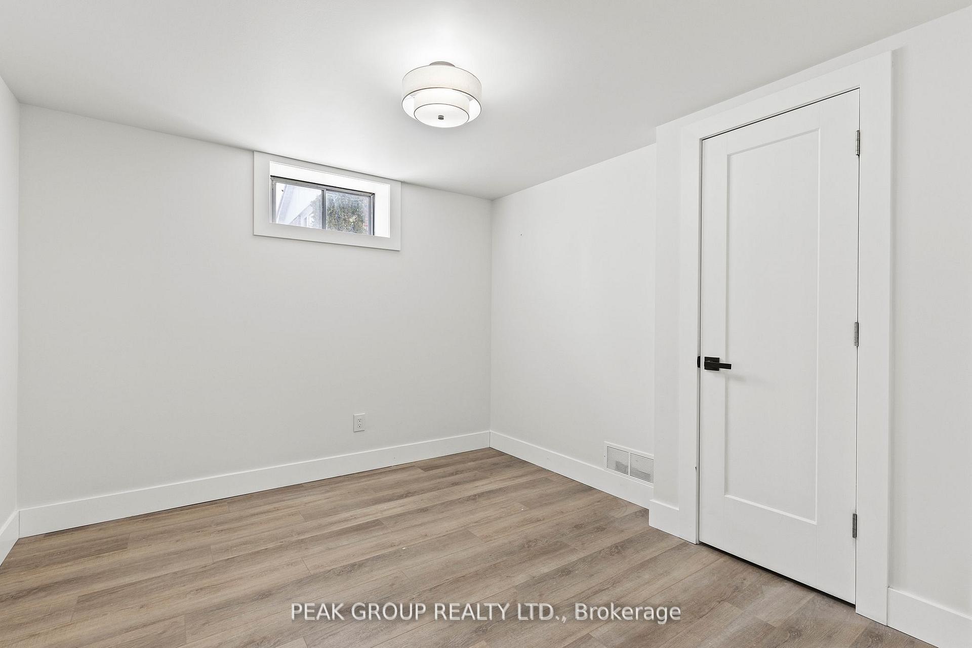 Photo 28 of 5920 Silverwood Crescent, Niagara Falls, Church's Lane — HOMEH