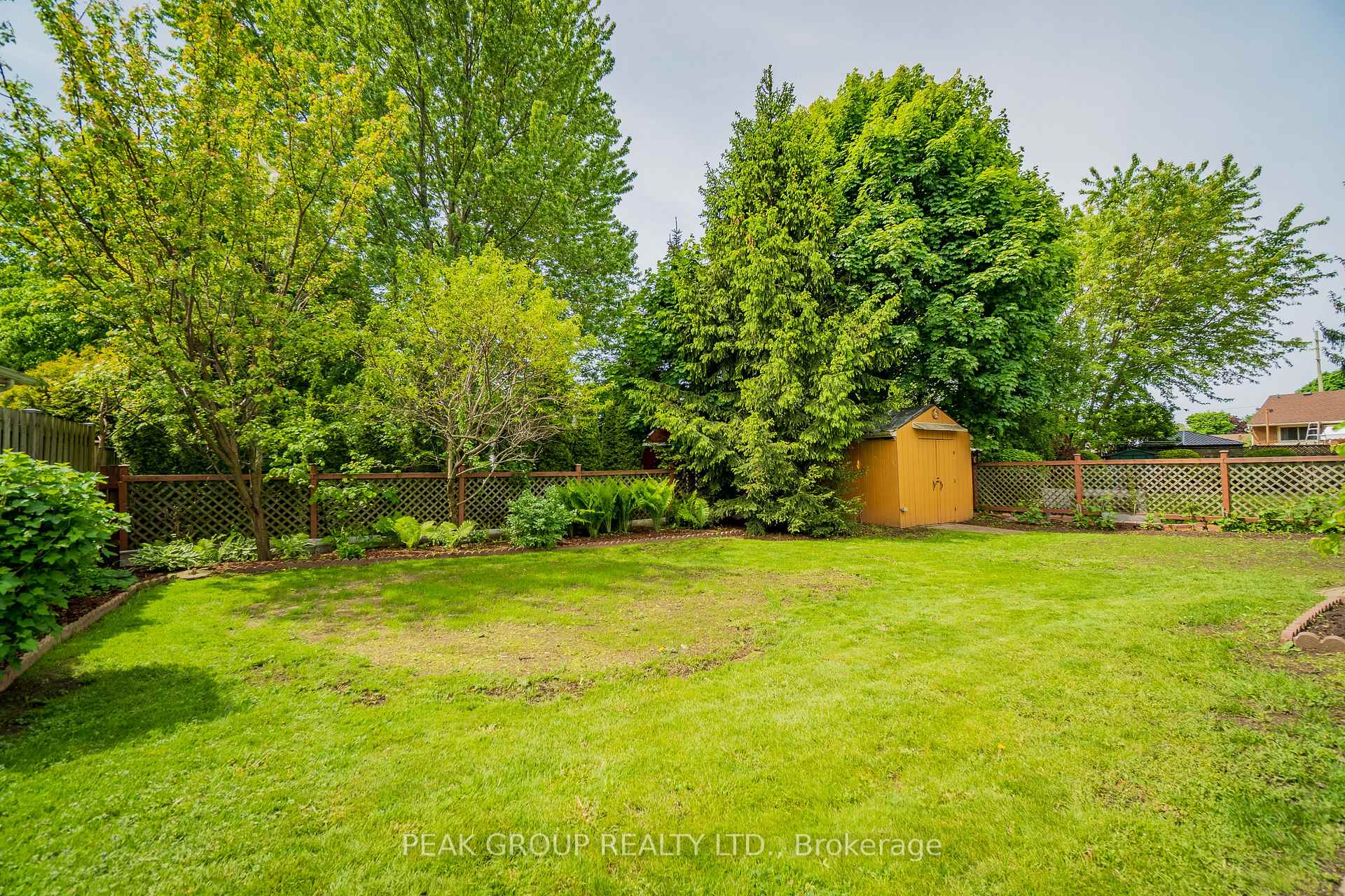 Photo 33 of 5920 Silverwood Crescent, Niagara Falls, Church's Lane — HOMEH