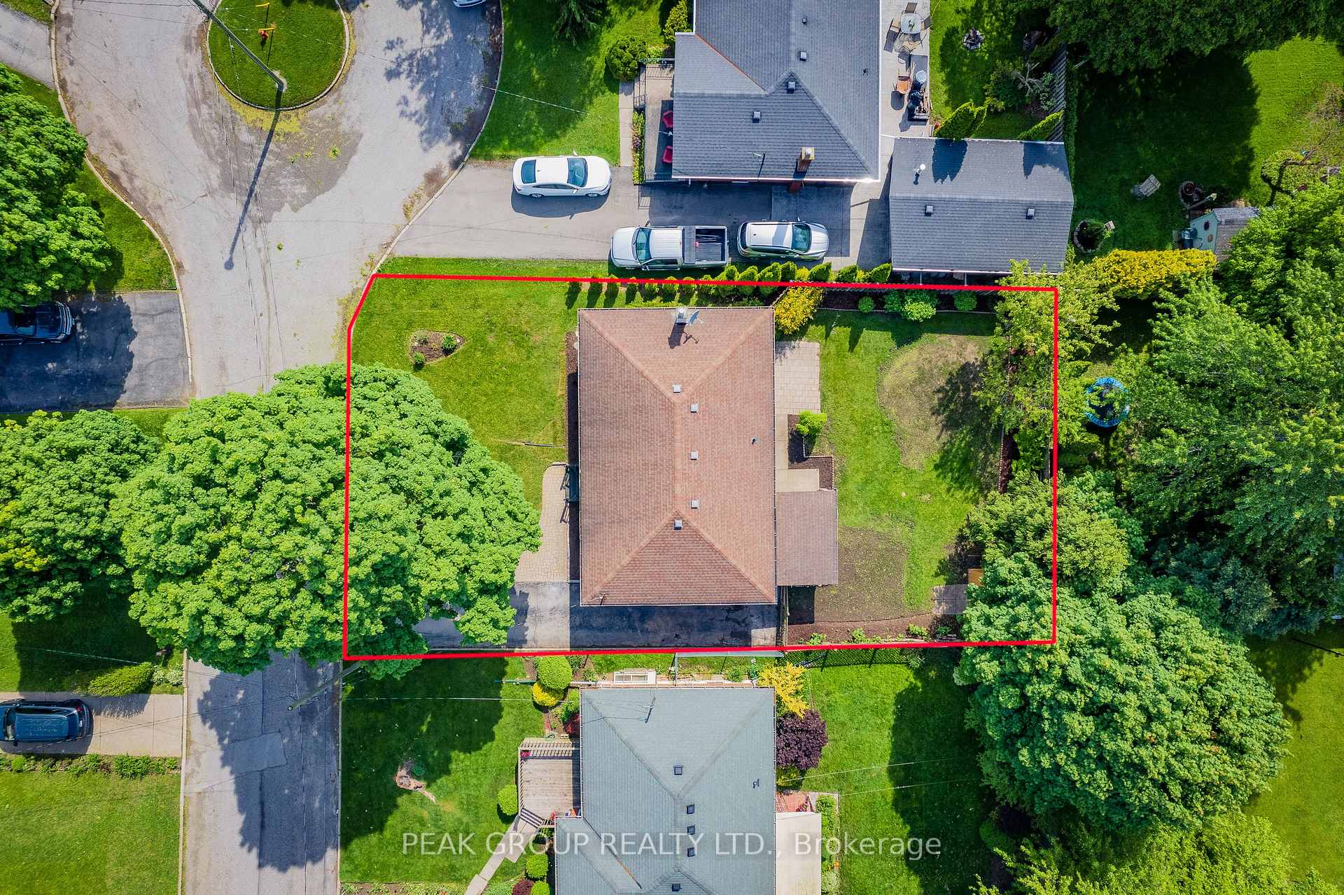 Photo 36 of 5920 Silverwood Crescent, Niagara Falls, Church's Lane — HOMEH