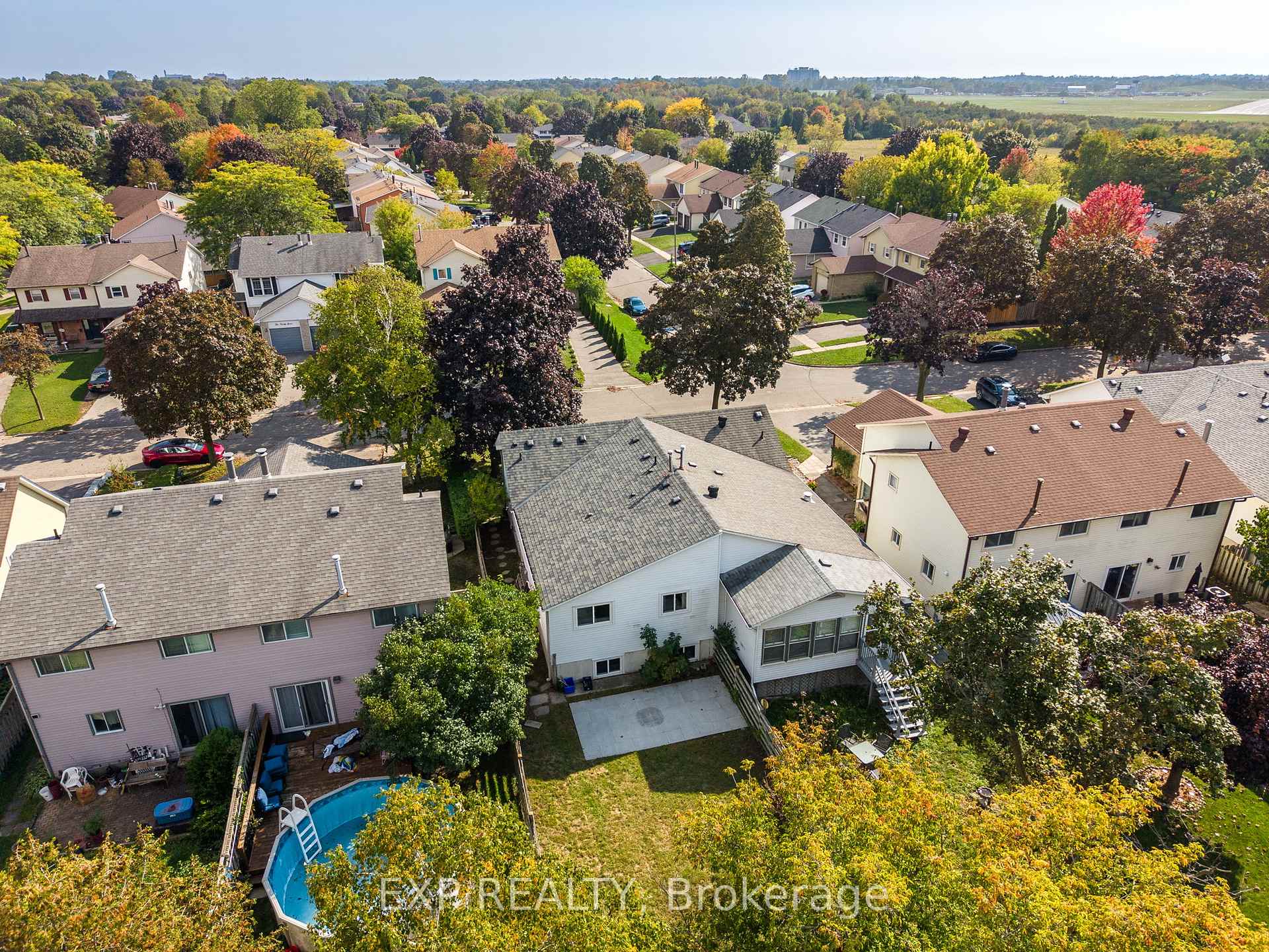 Photo 42 of 236 Northminster Court, Oshawa, Centennial — HOMEH